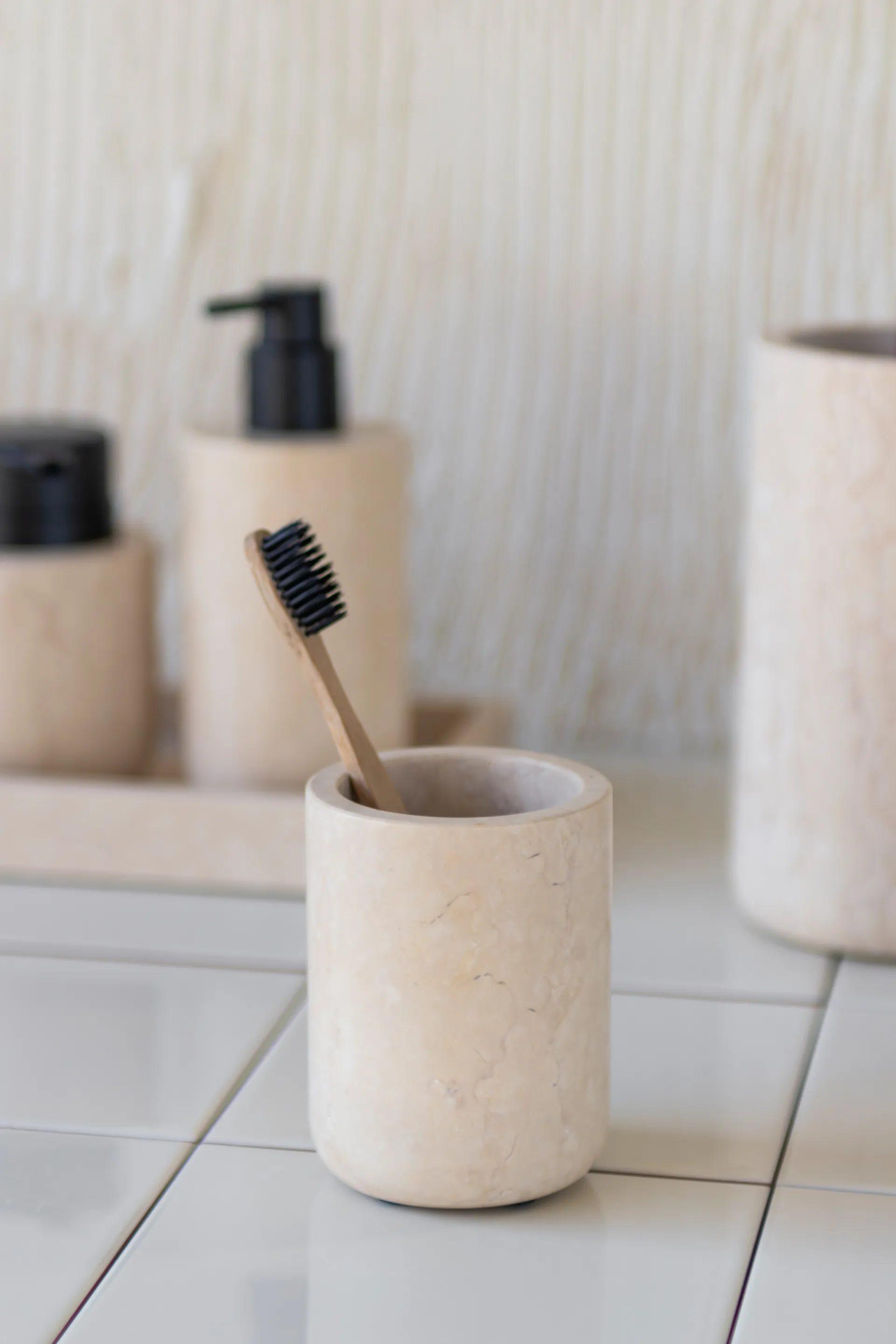 Marble Zahnbürstenhalter 10 cm, Sand Mette Ditmer
