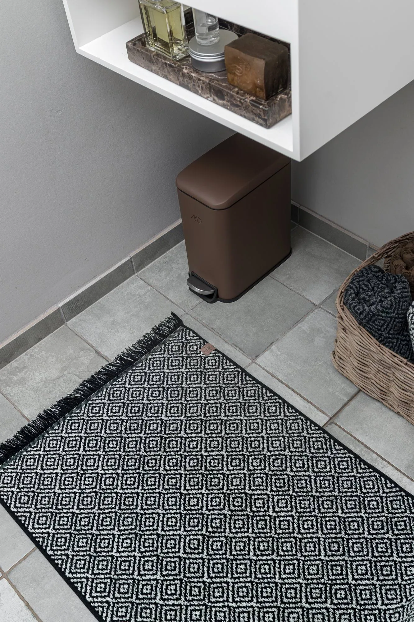 Morocco Badezimmerteppich 50 x 80cm, Black-white Mette Ditmer