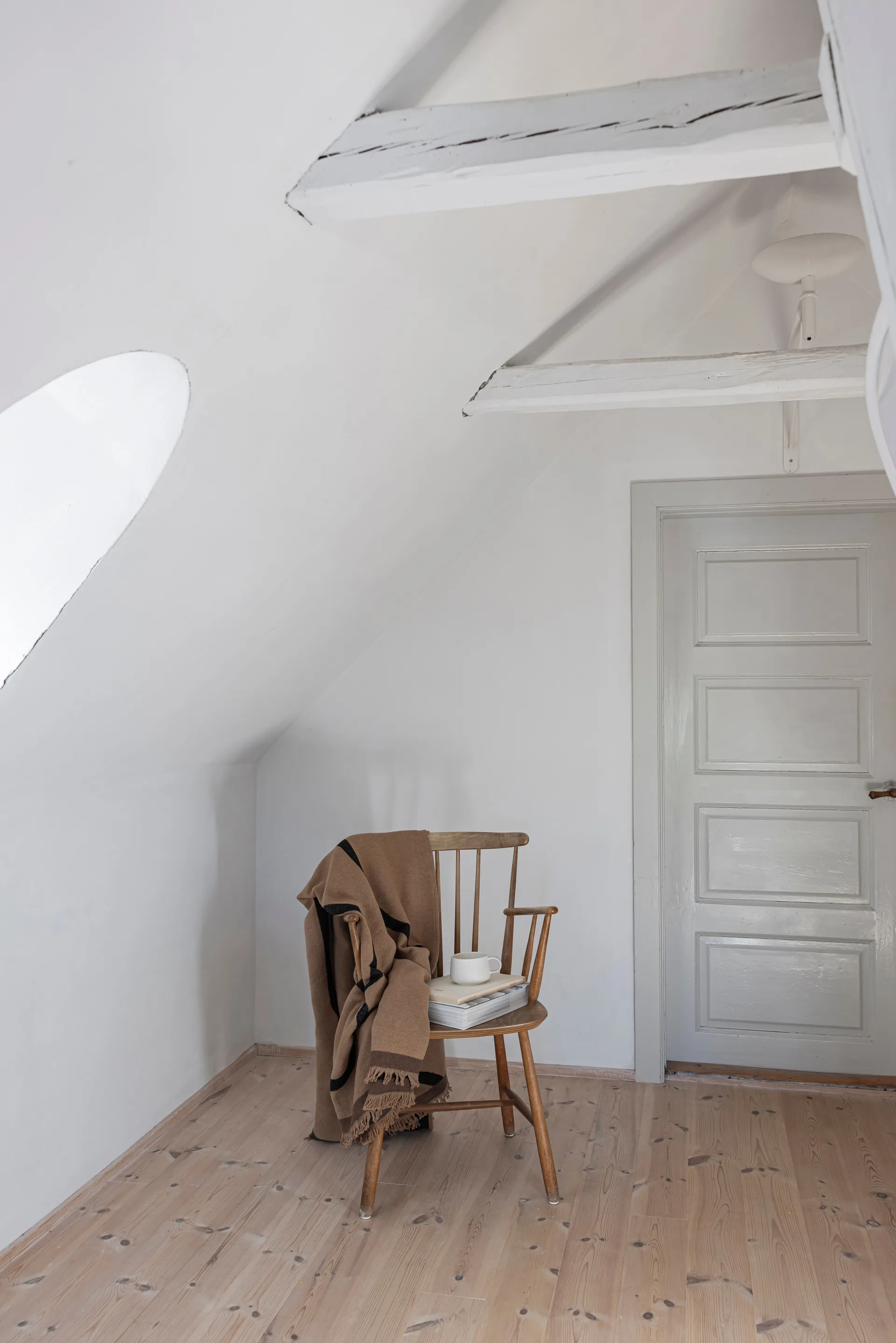 Shadow Plaid, Latte-black, 130x175 cm Mette Ditmer