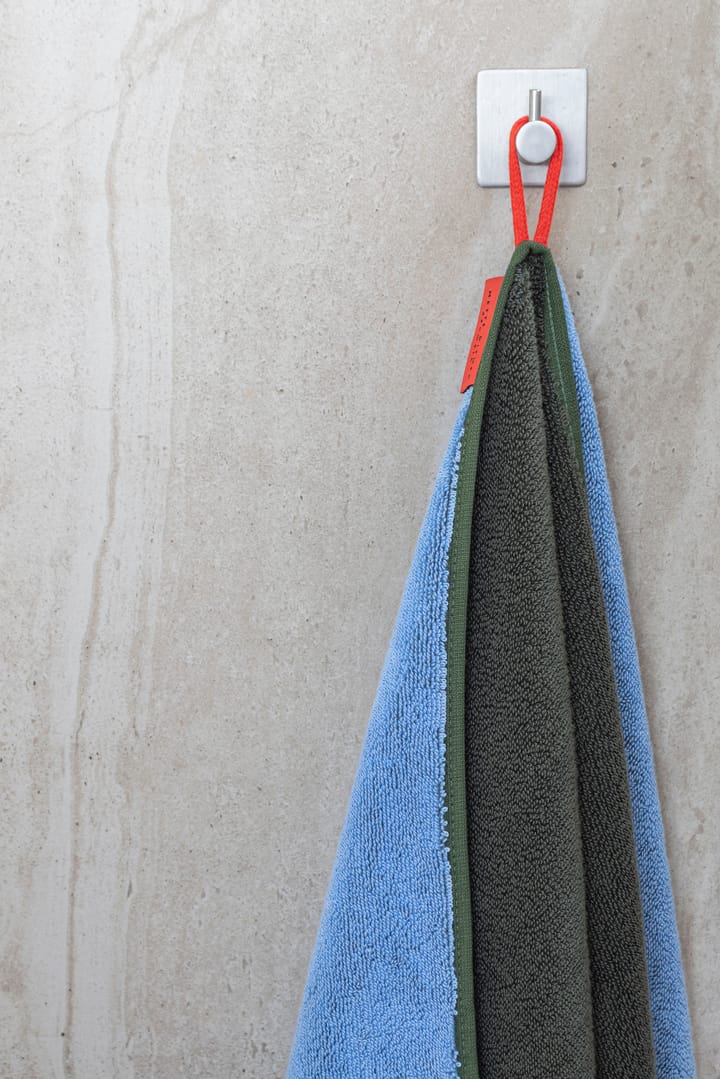 Soft Badehandtuch 70x133 cm, Dark olive-light blue Mette Ditmer