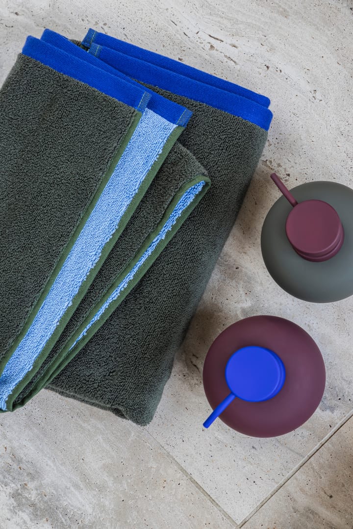 Soft Badehandtuch 70x133 cm, Dark olive-light blue Mette Ditmer