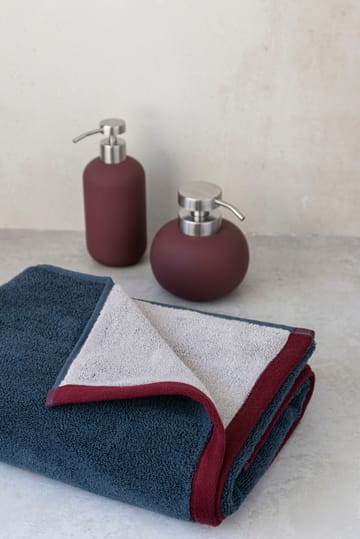 Soft Badehandtuch 70x133 cm - Midnight blue-light grey - Mette Ditmer