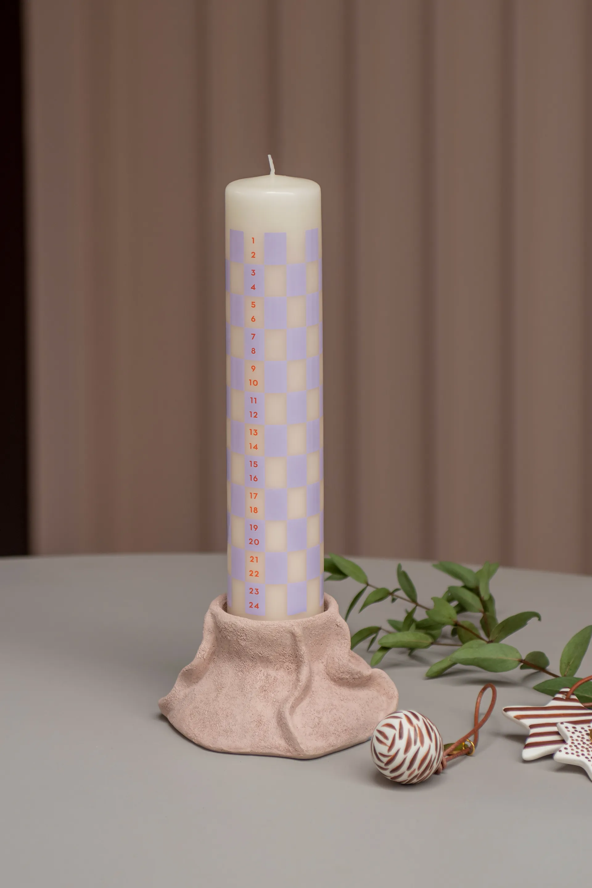 Twentyfour Kalenderkerze 25cm, Light lilac Mette Ditmer