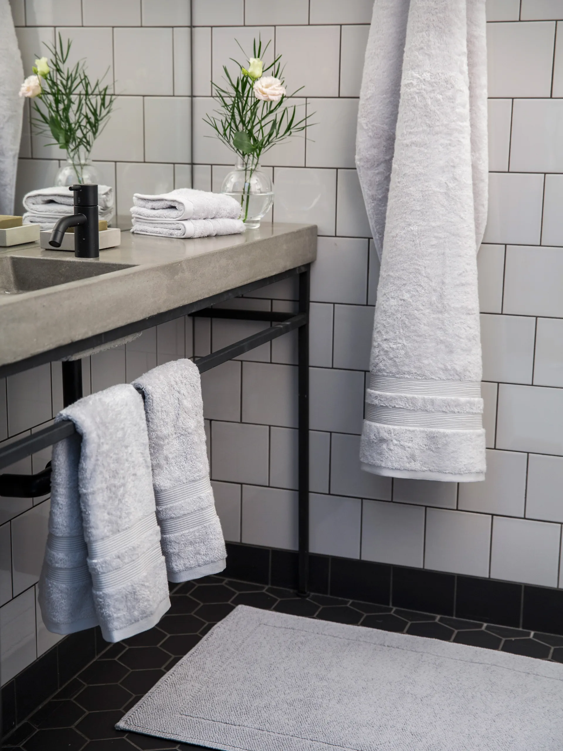 Portofino Badezimmerteppich, Hellgrau, 60 x 90cm Mille Notti