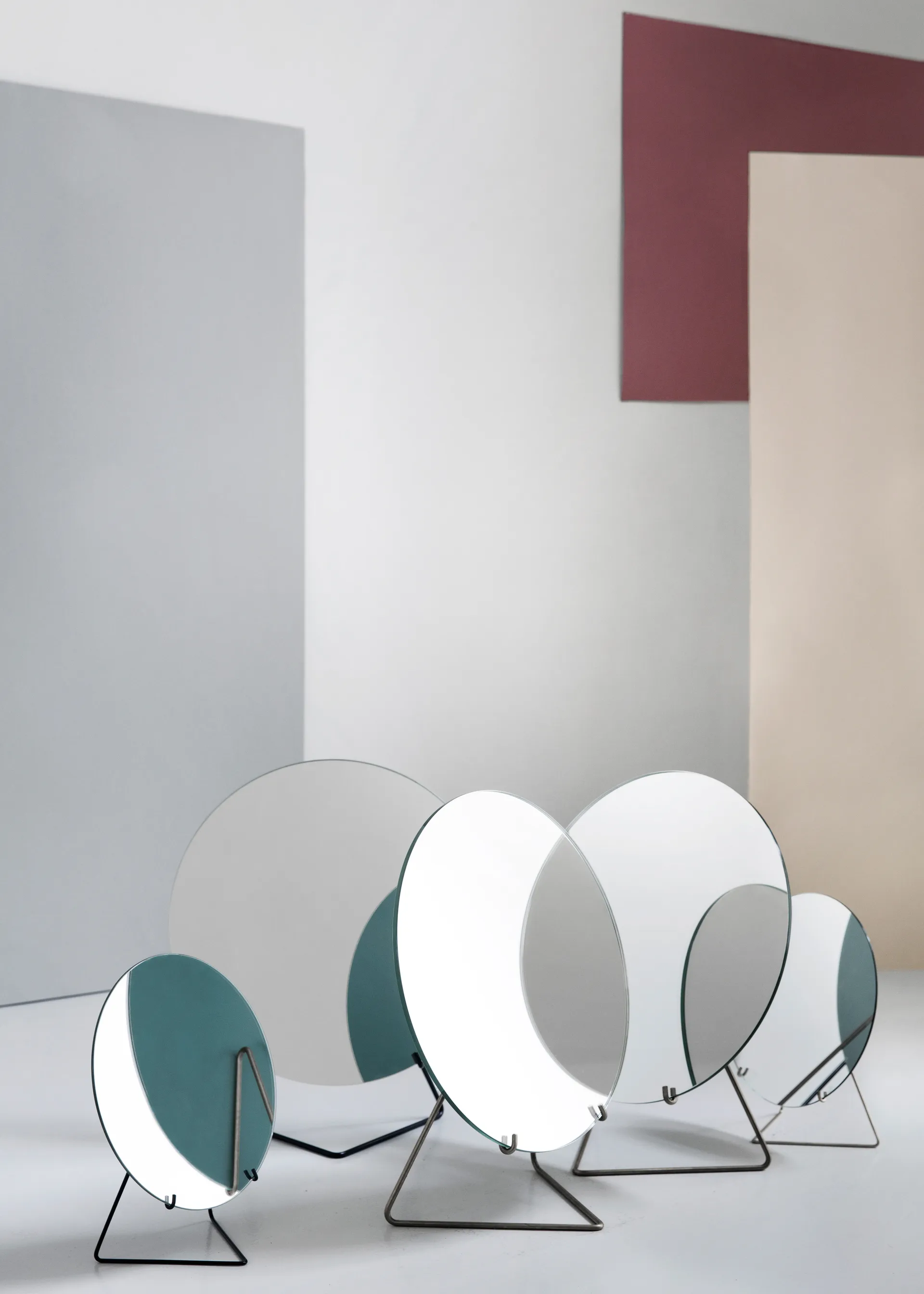 Bodenspiegel Ø 30 cm, Black MOEBE