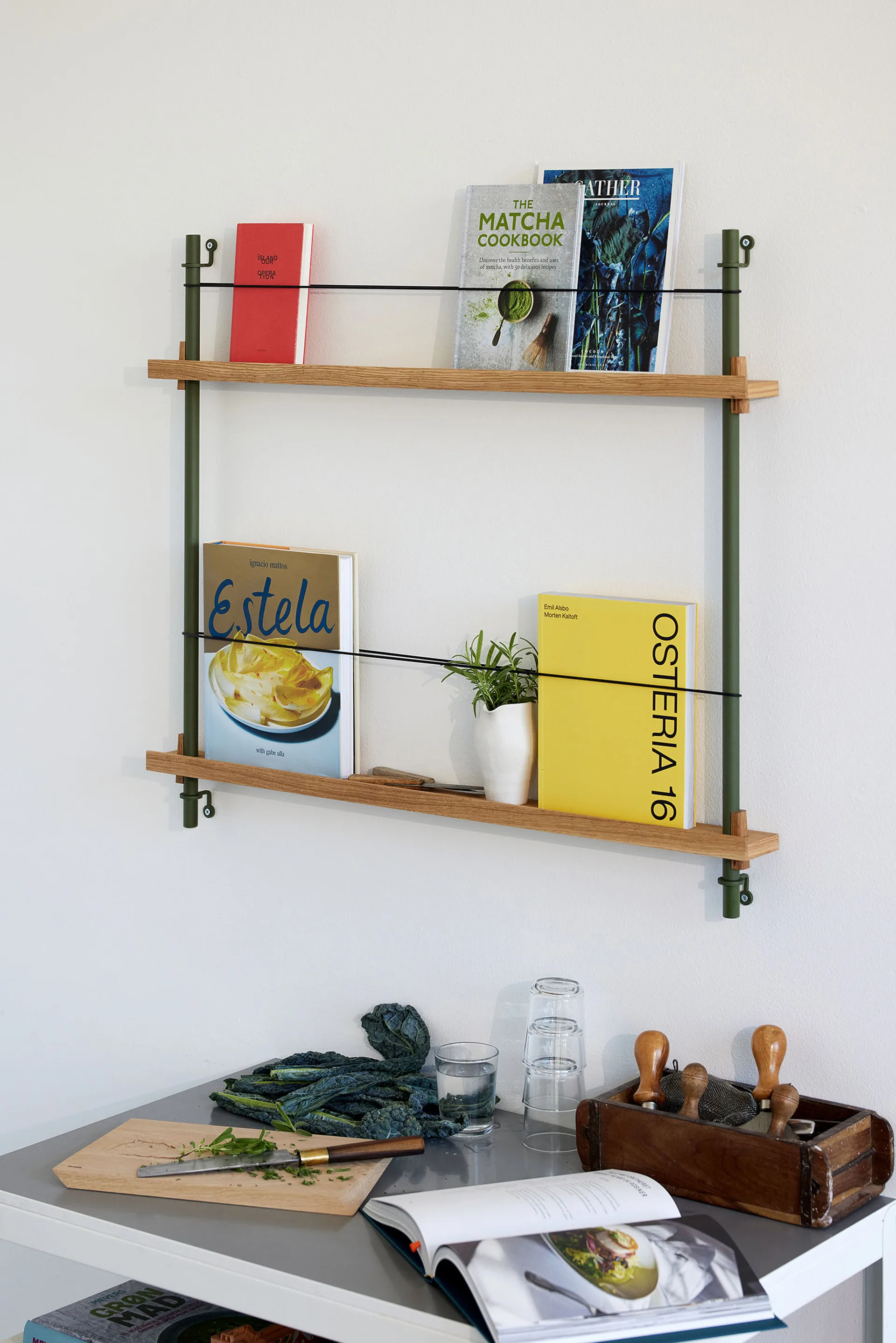 Magazine Shelving Zeitungsständer, Eiche-deep blue, 85x180x7 cm, MS.180.1 MOEBE