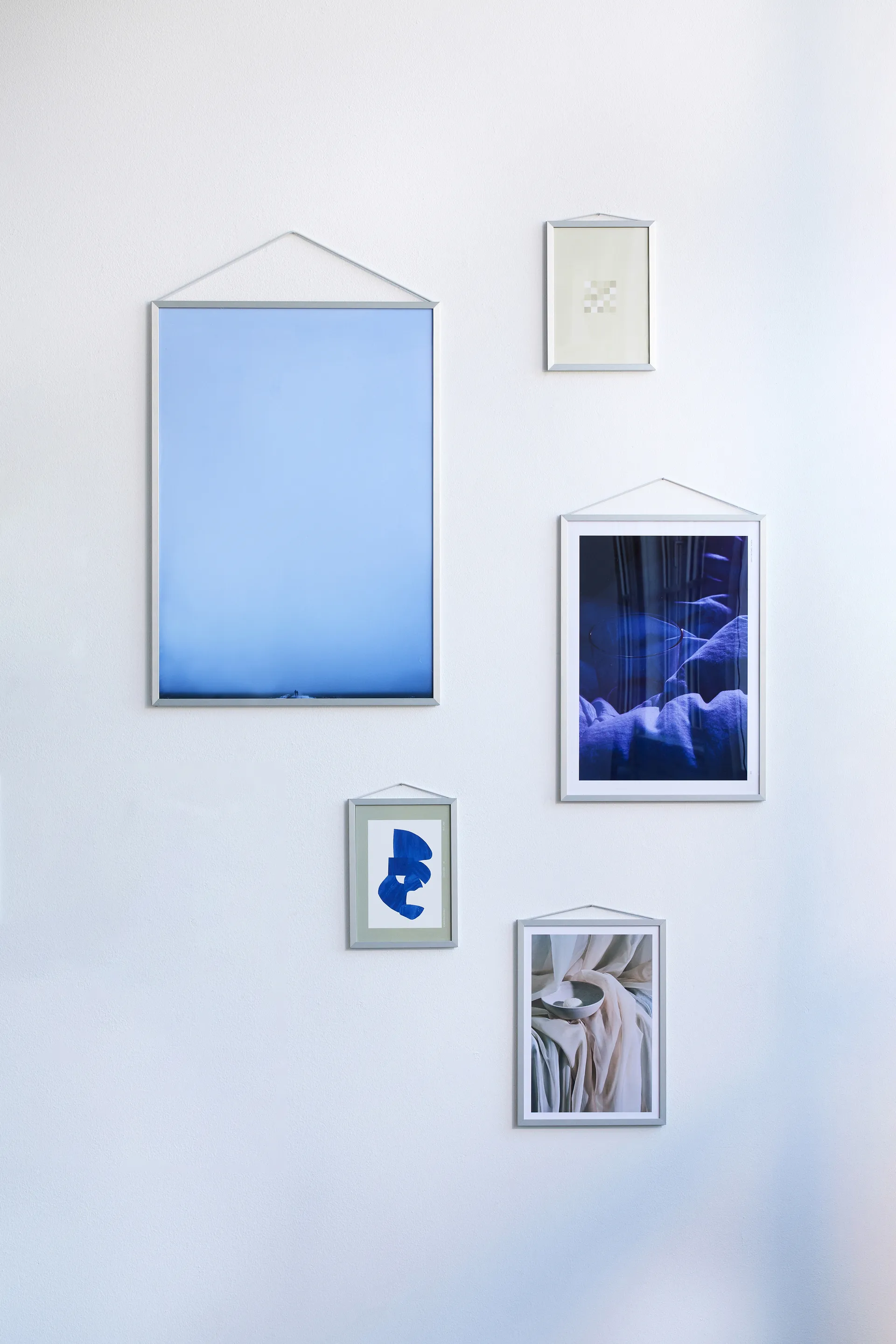 Moebe Rahmen A4 22,6 x 31,3 cm, Brushed aluminium MOEBE