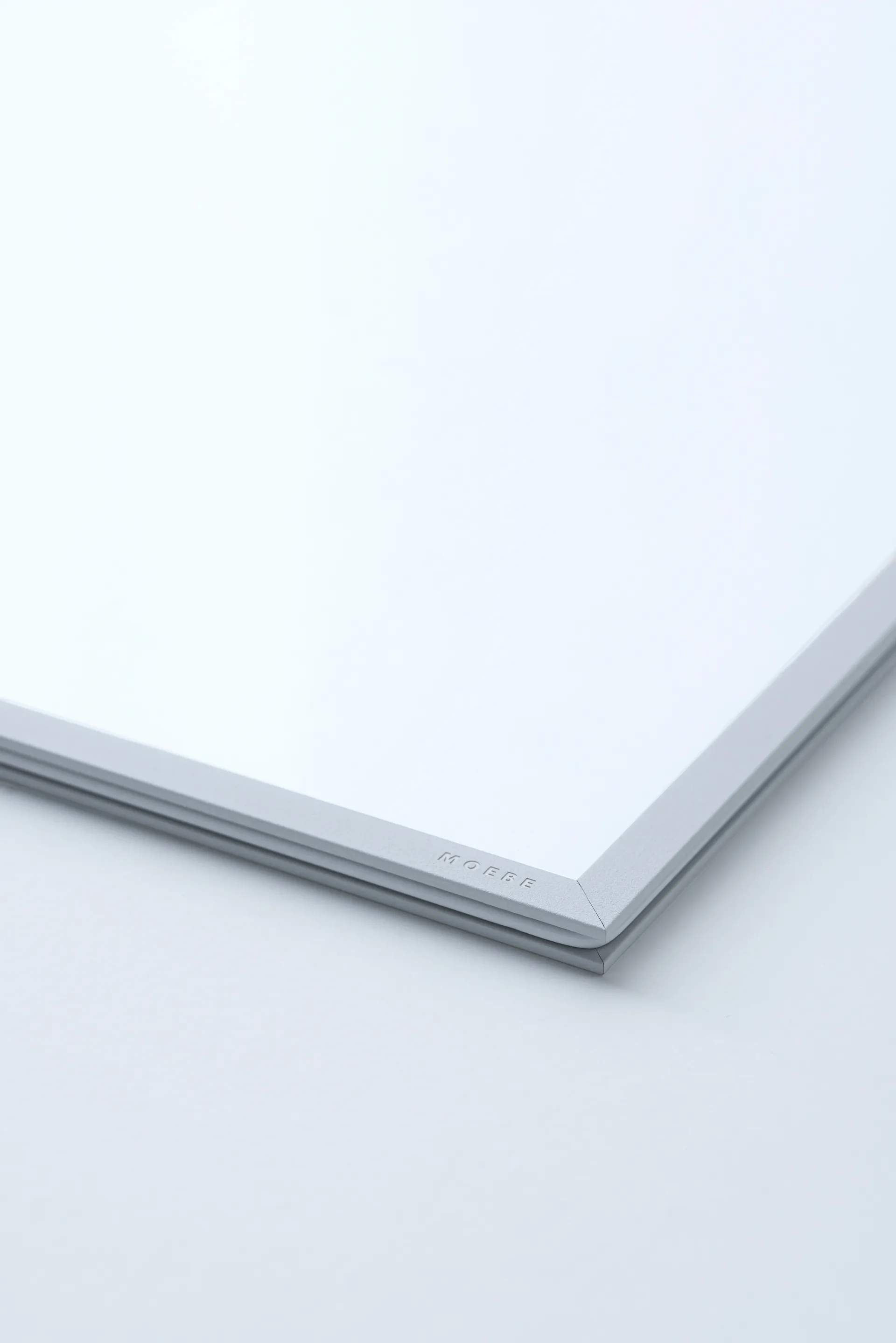 Moebe Rahmen A4 22,6 x 31,3 cm, Transparent, Grey MOEBE