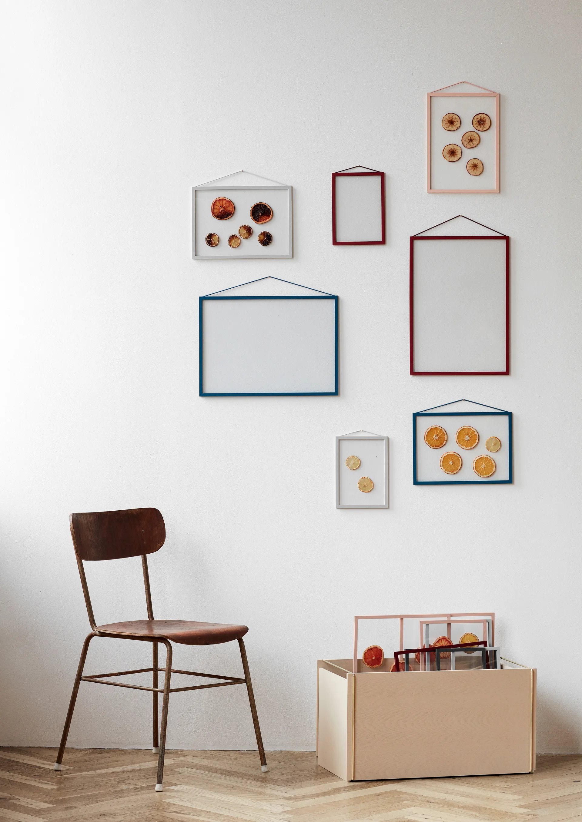 Moebe Rahmen A4 22,6 x 31,3 cm, Transparent, Grey MOEBE