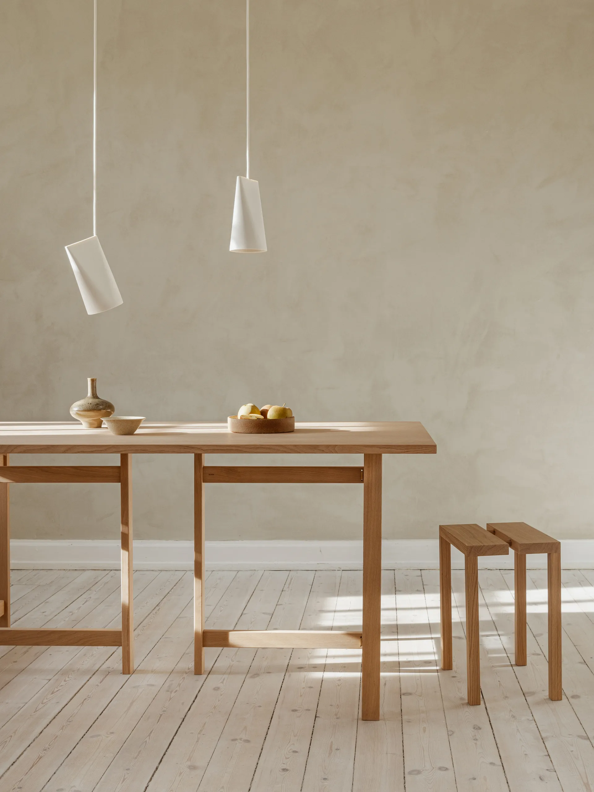 Moebe rechteckiger Esstisch, Burgundy, 160x90 cm MOEBE