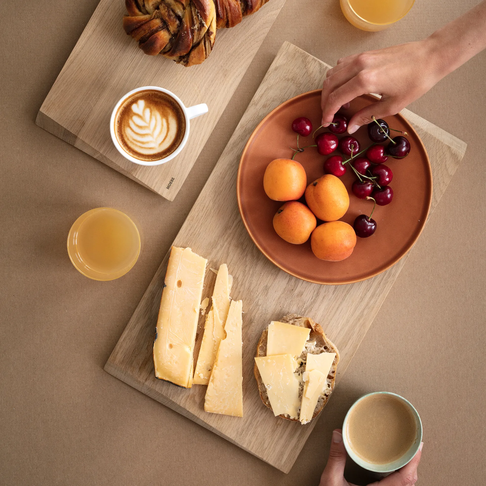 Moebe Schneidebrett groß 24,7 x 44cm, Beige MOEBE