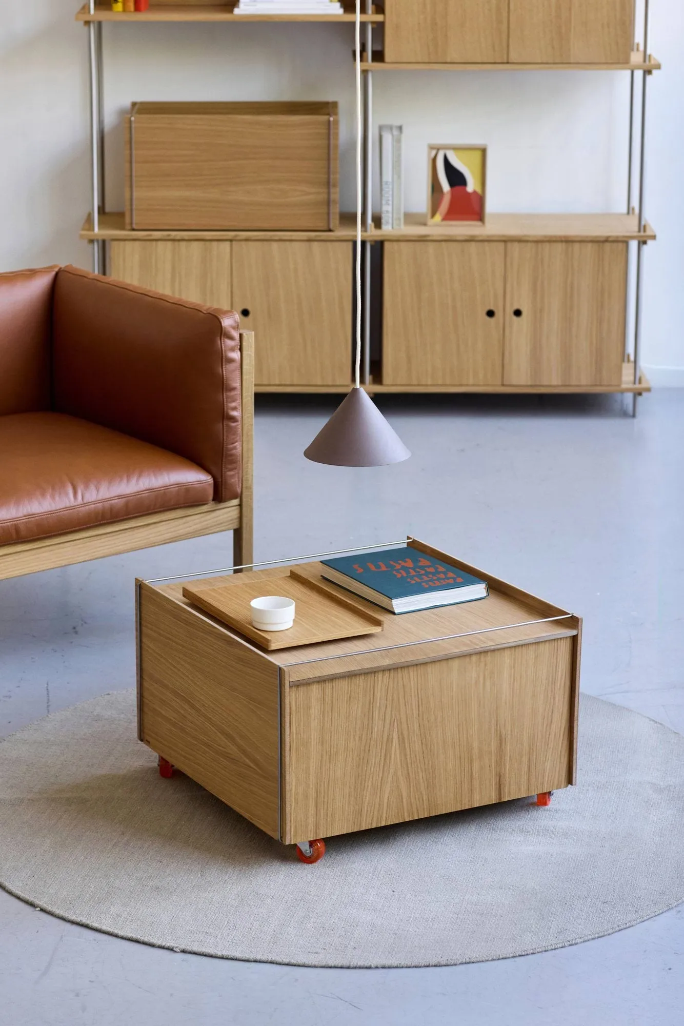 Moebe Storage Chest Couchtisch mit Stauraum, Geölte Eiche-Edelstahl, 60x61x38.2 cm MOEBE