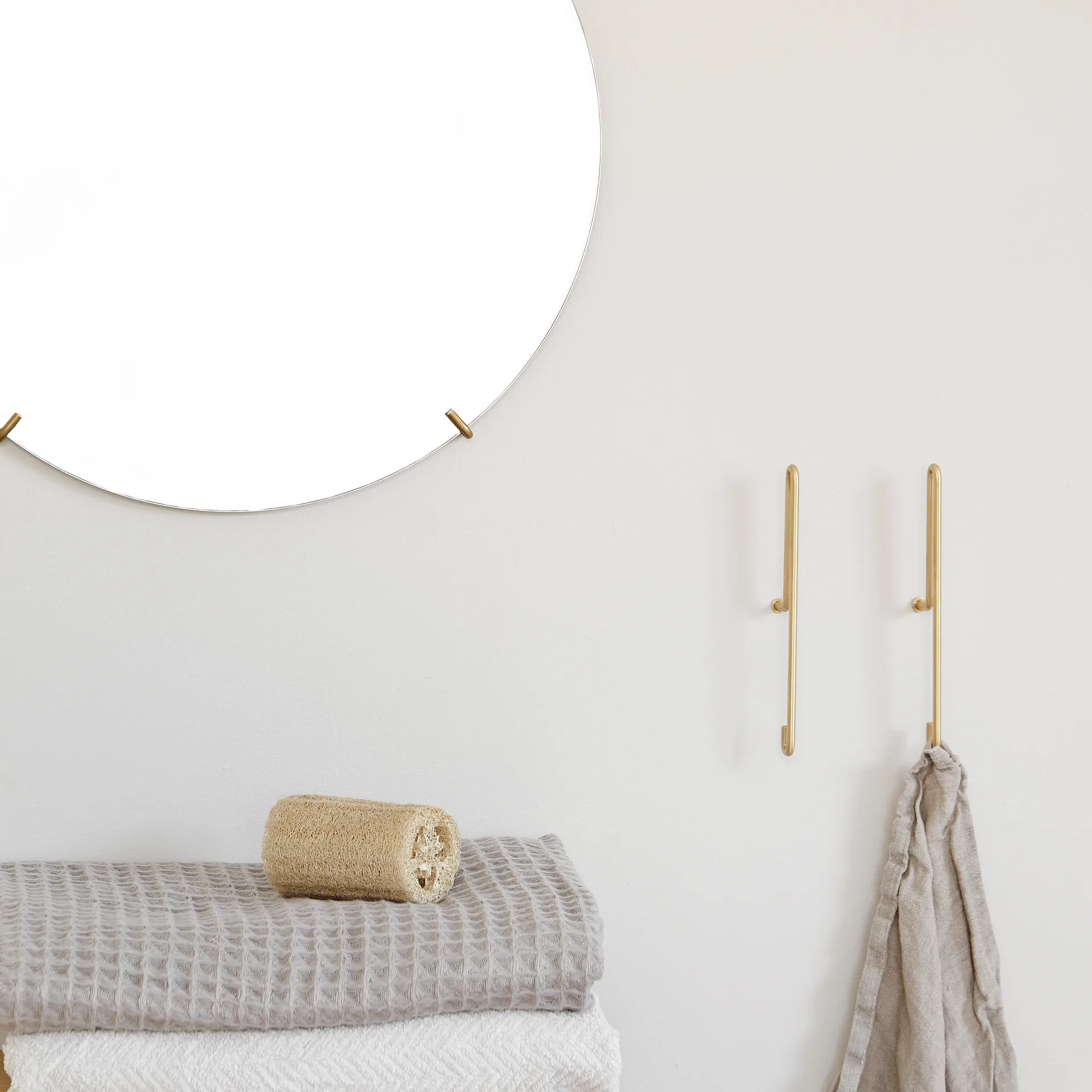 Moebe Wall Haken large, Matt gold MOEBE