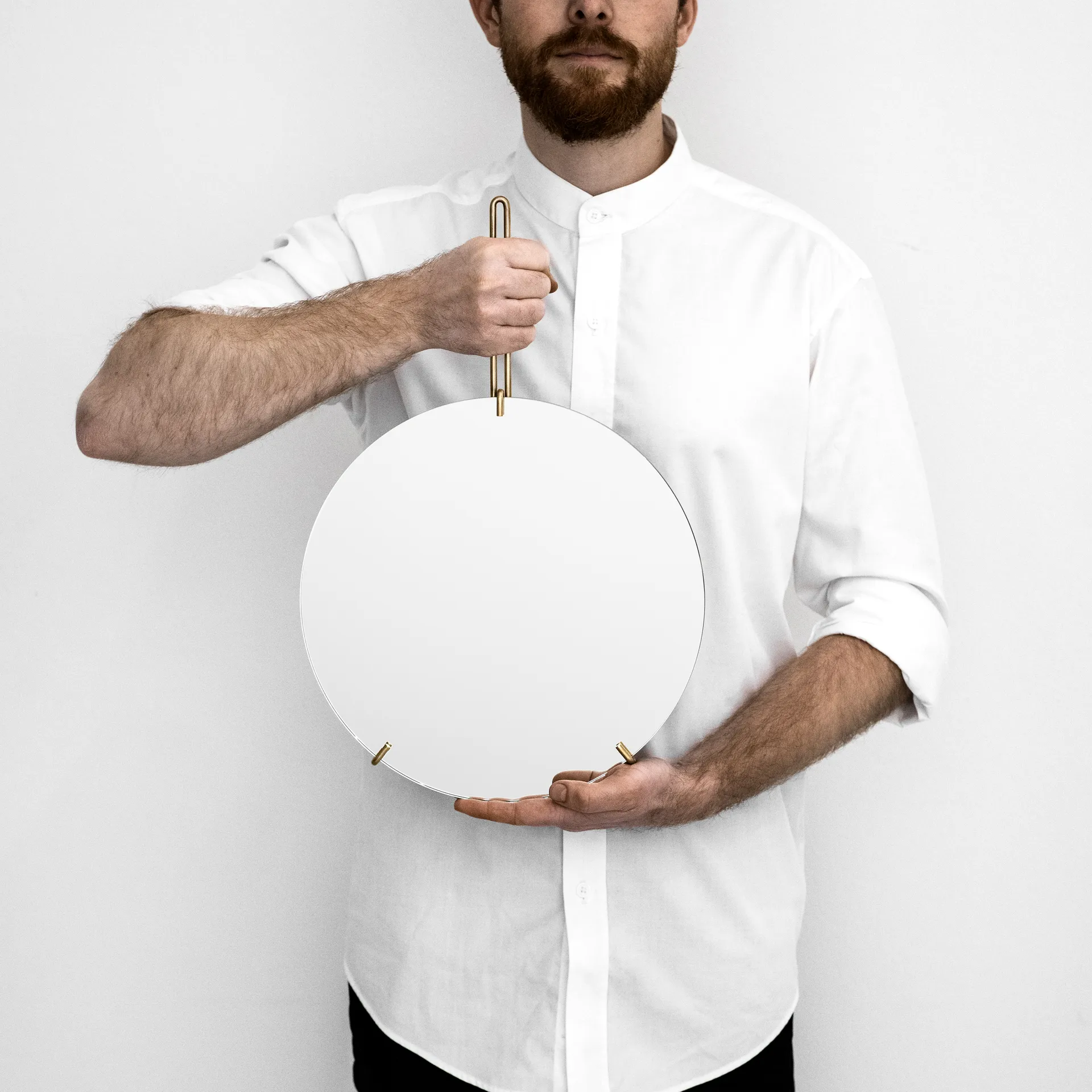 Moebe Wall mirror Ø 30cm, Messing MOEBE