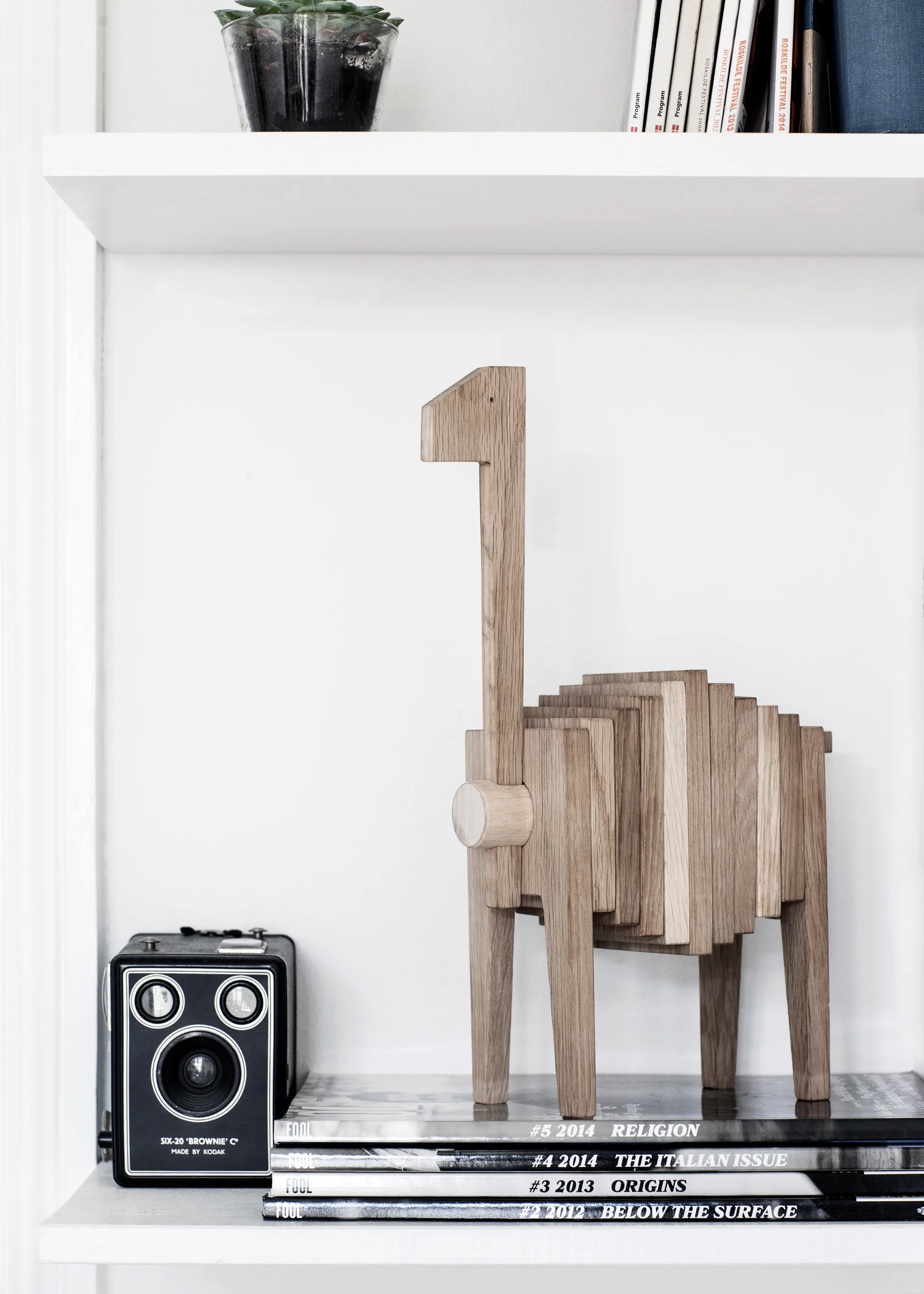 Polygrif Eichenskulptur 21 x 32 cm, Wood, Black MOEBE