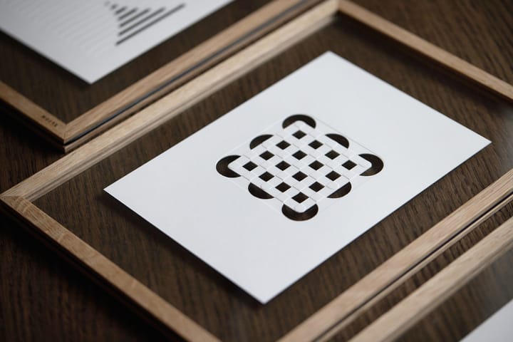 Relief Kunstwerk circles & squares 14,8 x 21 cm, Off-White MOEBE
