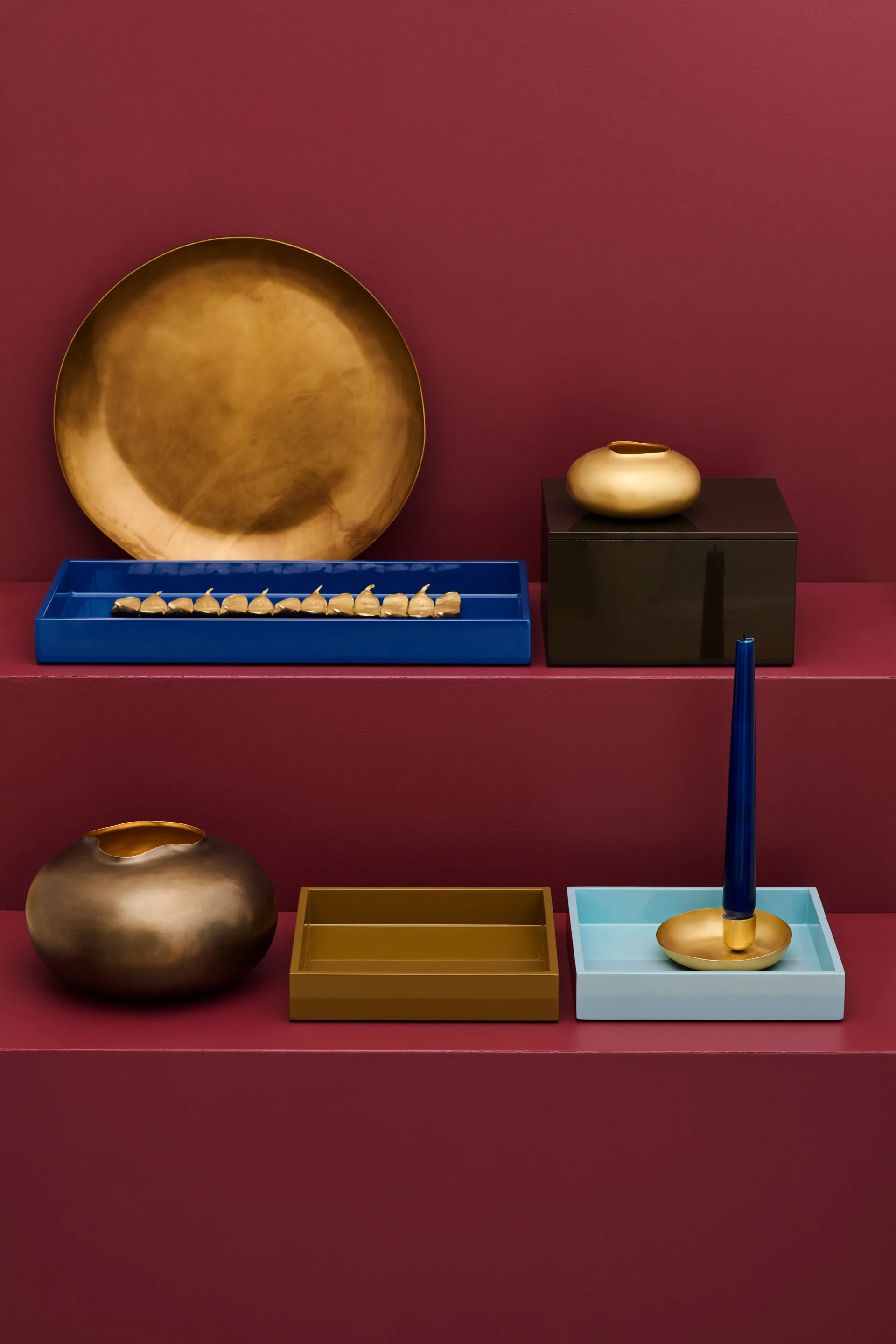 Lux lackiertes Dekotablett 19x19x3,5 cm, Powder blue Mojoo