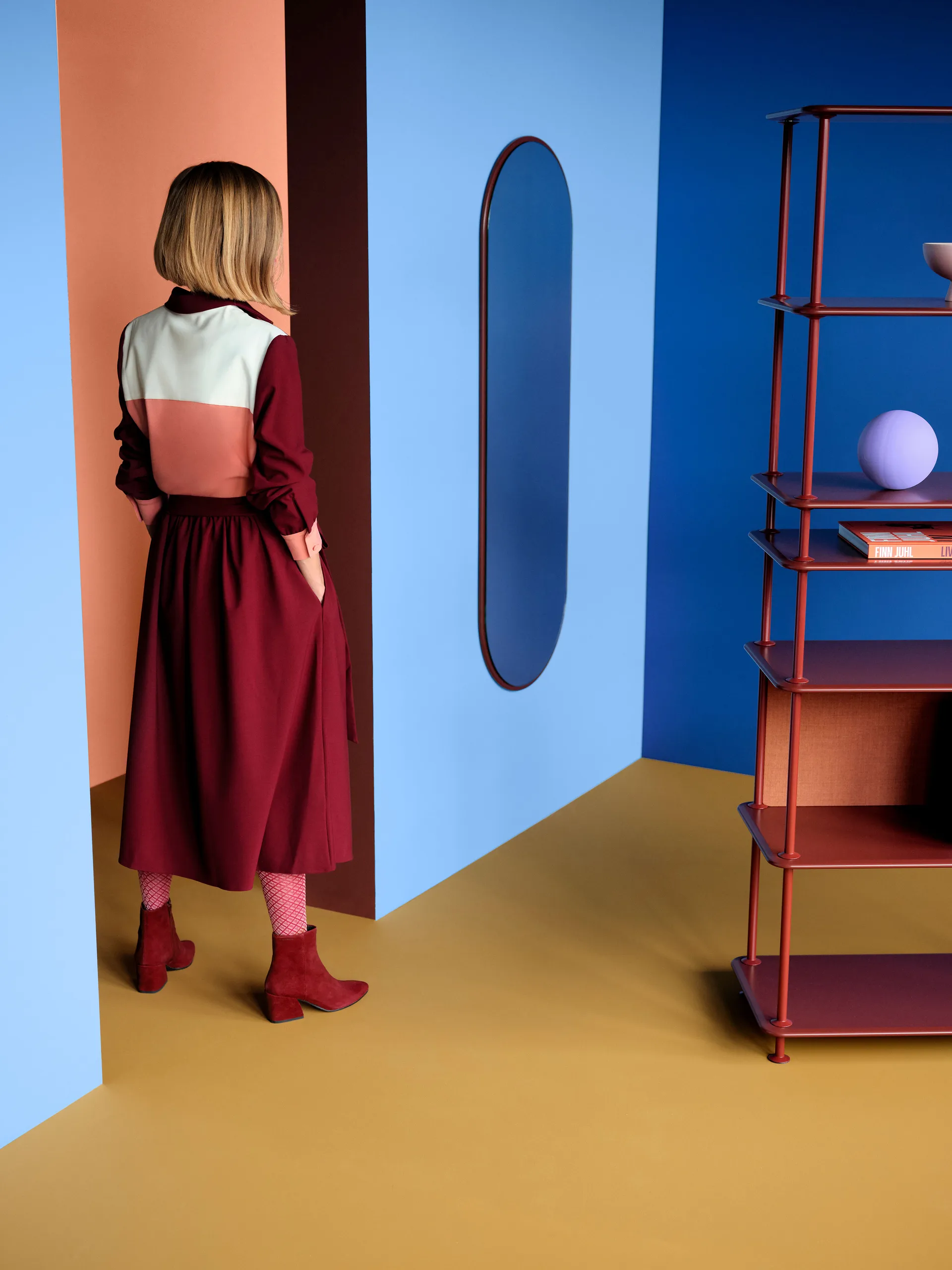 FIGURE Mirror Spiegel – SP824R
, Masala Montana