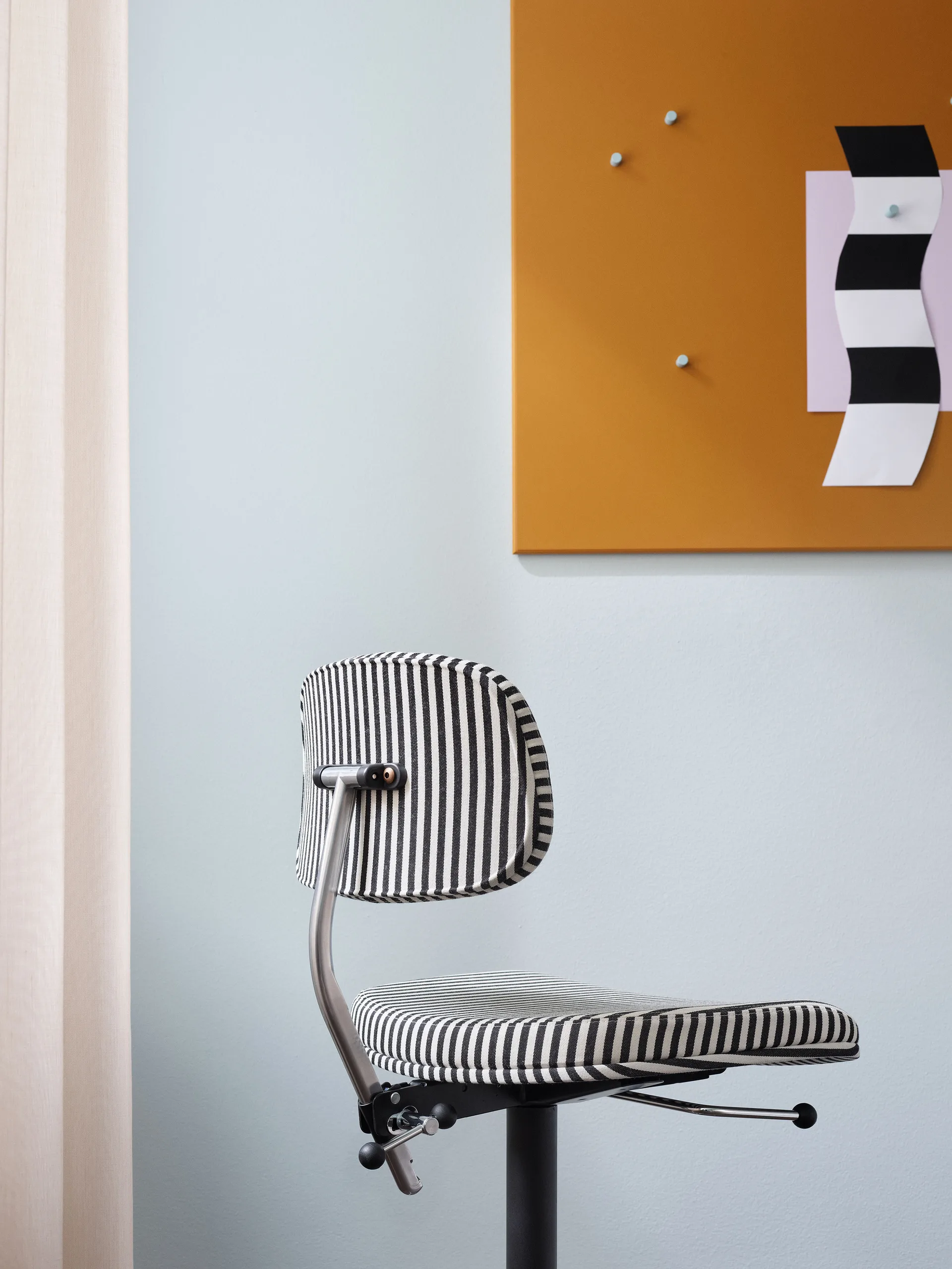 Kevi 2534U Bürostuhl, Stripe-Aluminium Montana