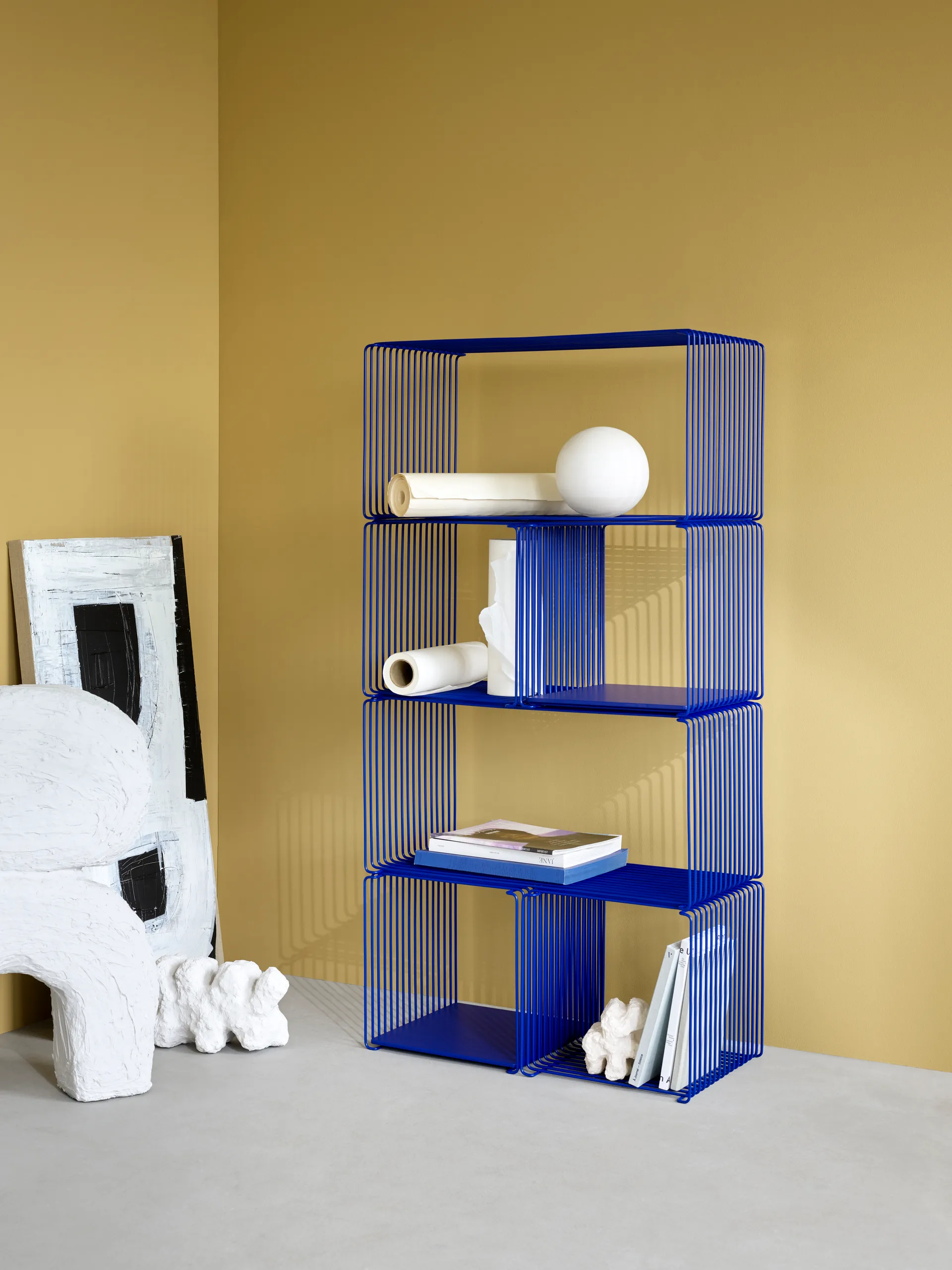 Panton Wire Extended Regal 70x34,8x34,8 cm, Monarch Montana