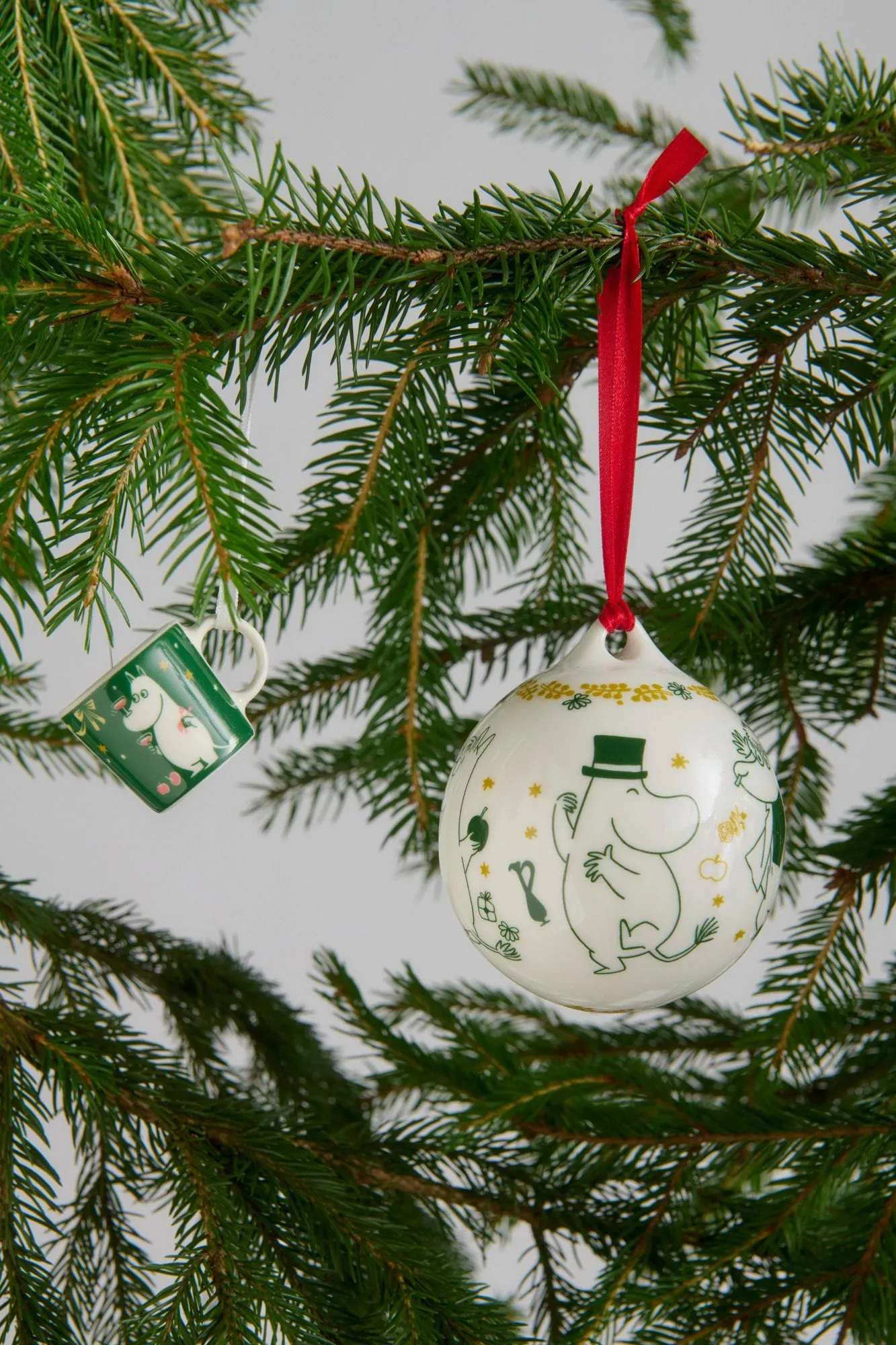 Mumin Jahreskugel Ø8 cm, 2026, Liebesgeschenk Moomin Arabia