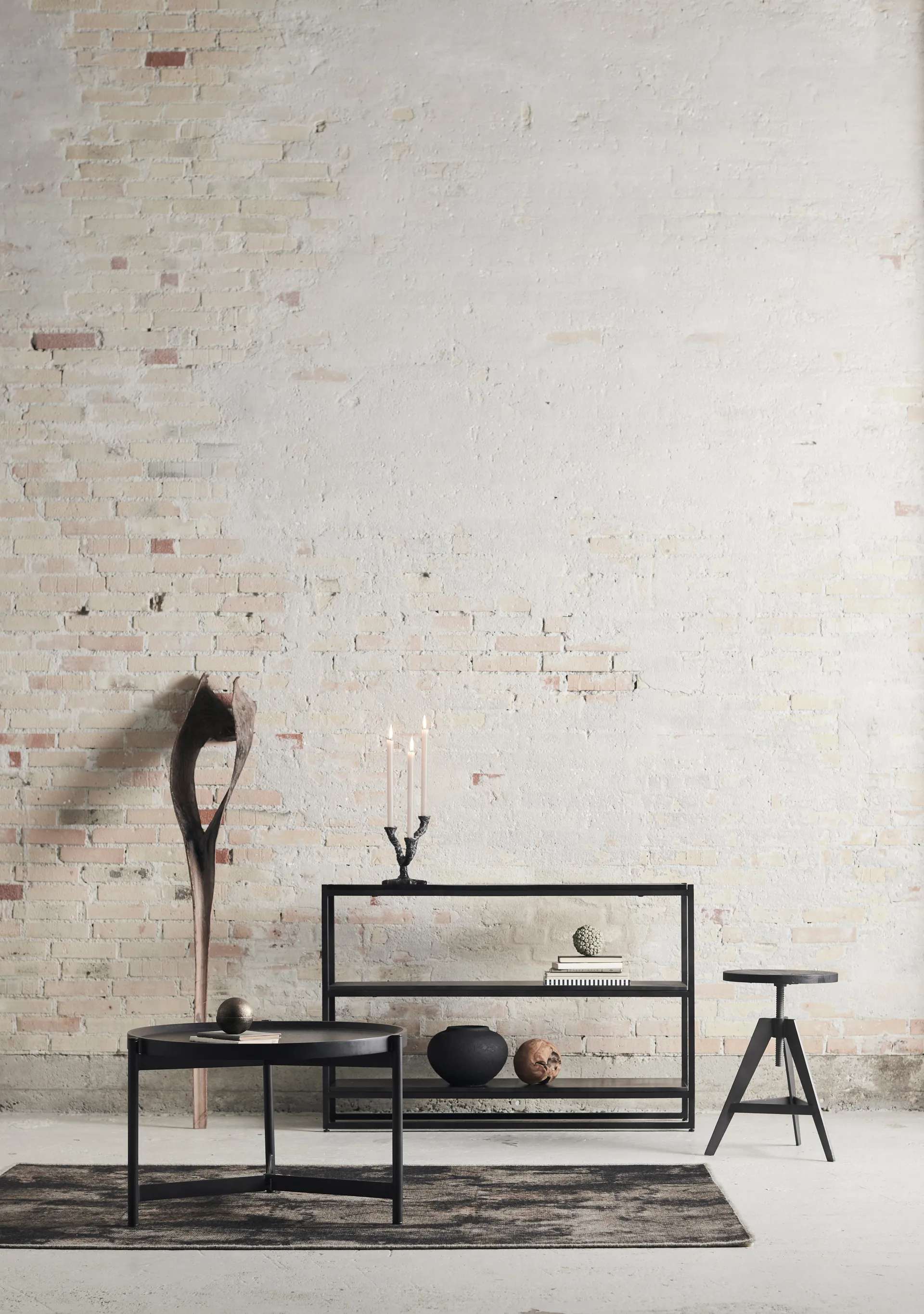 Nevada Beistelltisch Ø70 cm, Schwarz MUUBS