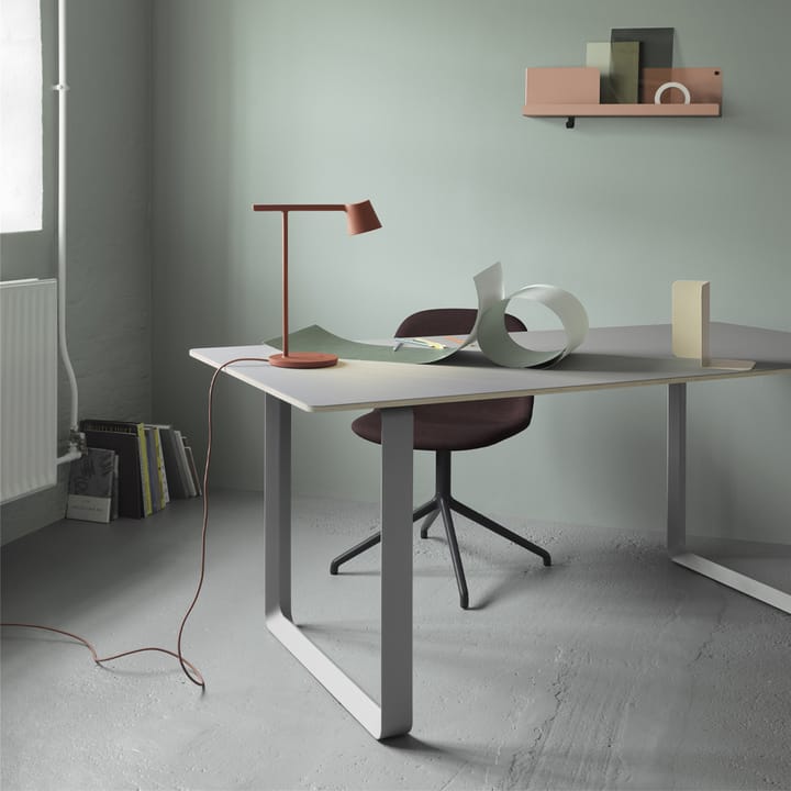 70/70 Esstisch 170 x 85cm, Solid Smoked oak-White Muuto