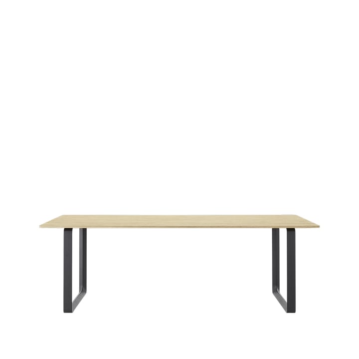 70/70 Esstisch 225 x 90cm - Solid oak-Black - Muuto