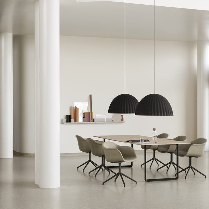 70/70 Esstisch 295 x 108cm, Solid oak-White Muuto