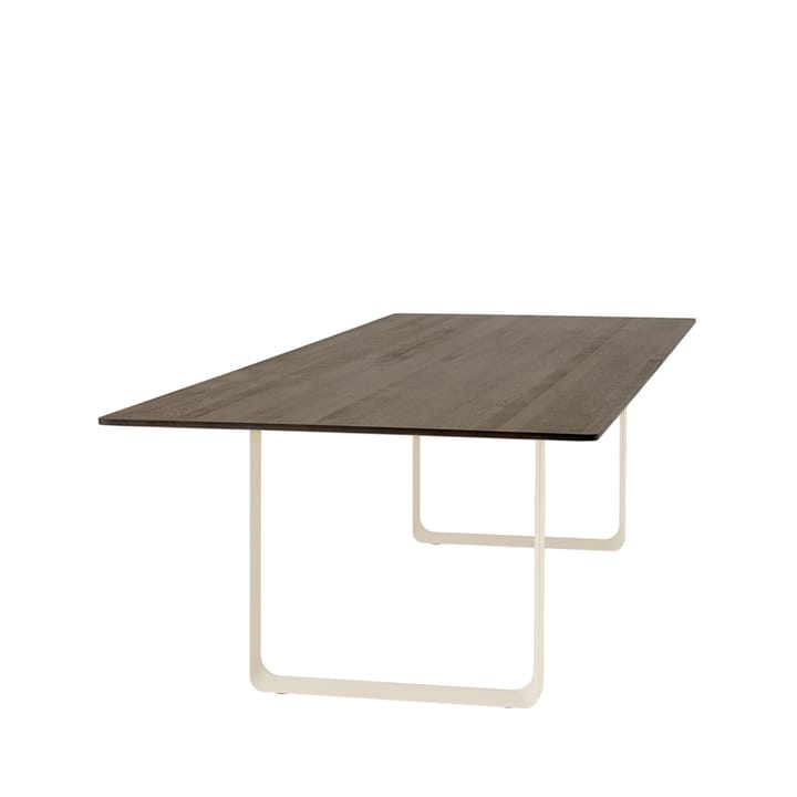 70/70 Esstisch 295 x 108cm, Solid smoked oak-Sand Muuto