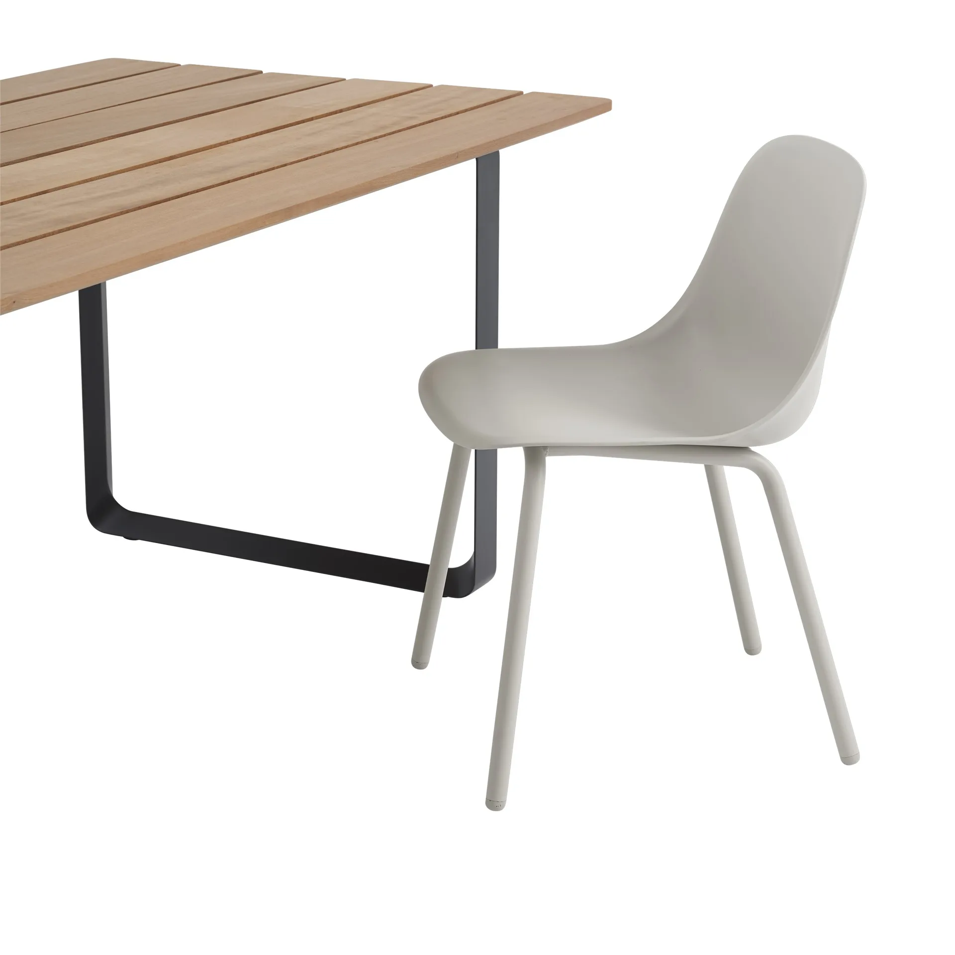 70/70 Outdoor Esstisch 225x90 cm schwarzes Stahlgestell Muuto