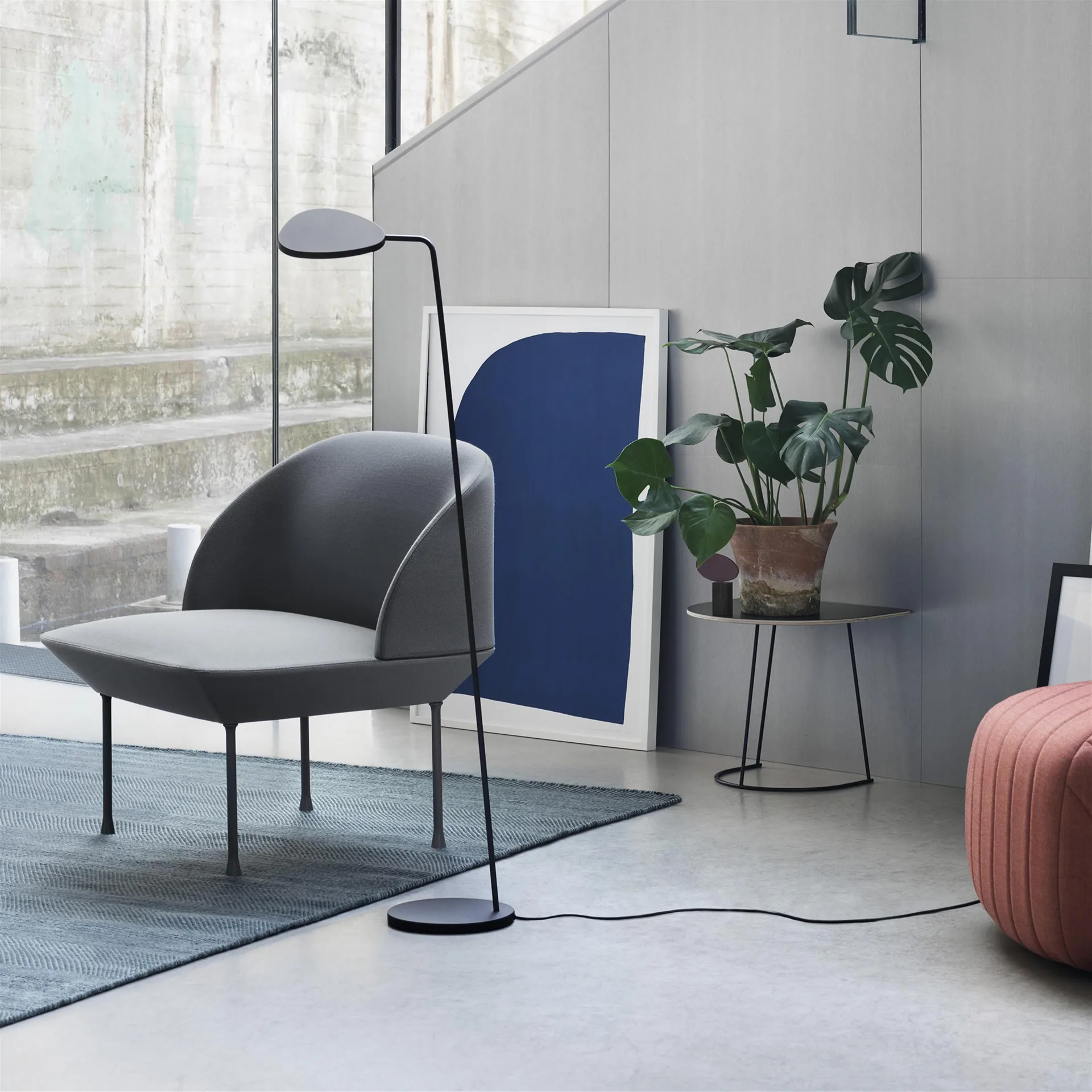 Airy Beistelltisch half size, Schwarz Muuto