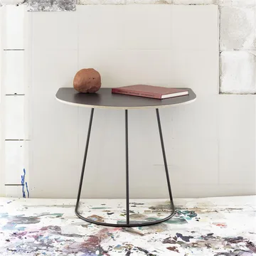Airy Couchtisch half size - Schwarz - Muuto