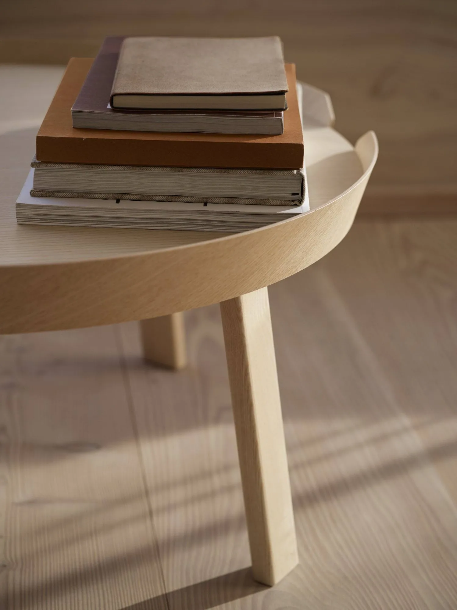 Around Couchtisch groß, Oak Muuto