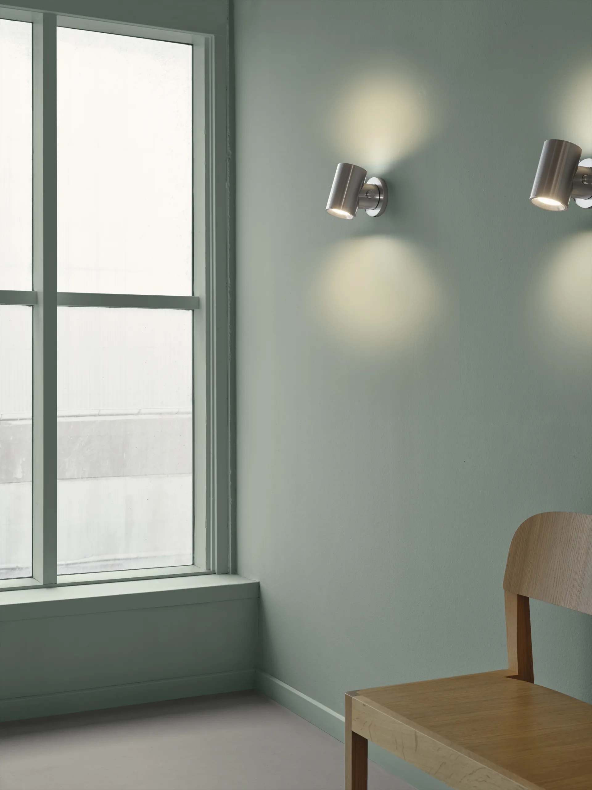 Beam Wandleuchte, Polerad aluminium Muuto