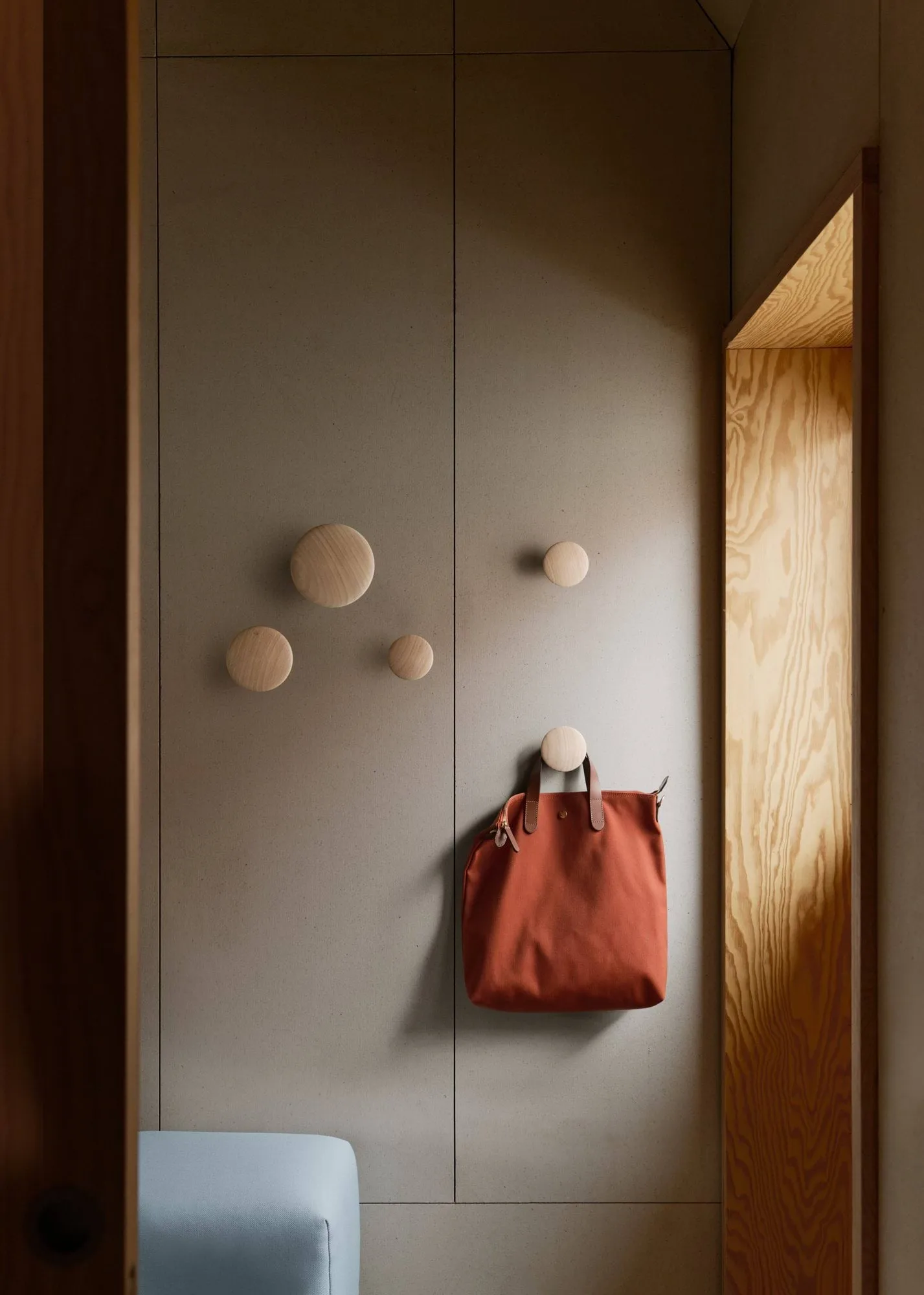 Dots Wandhaken 5er Set, Eiche natur Muuto