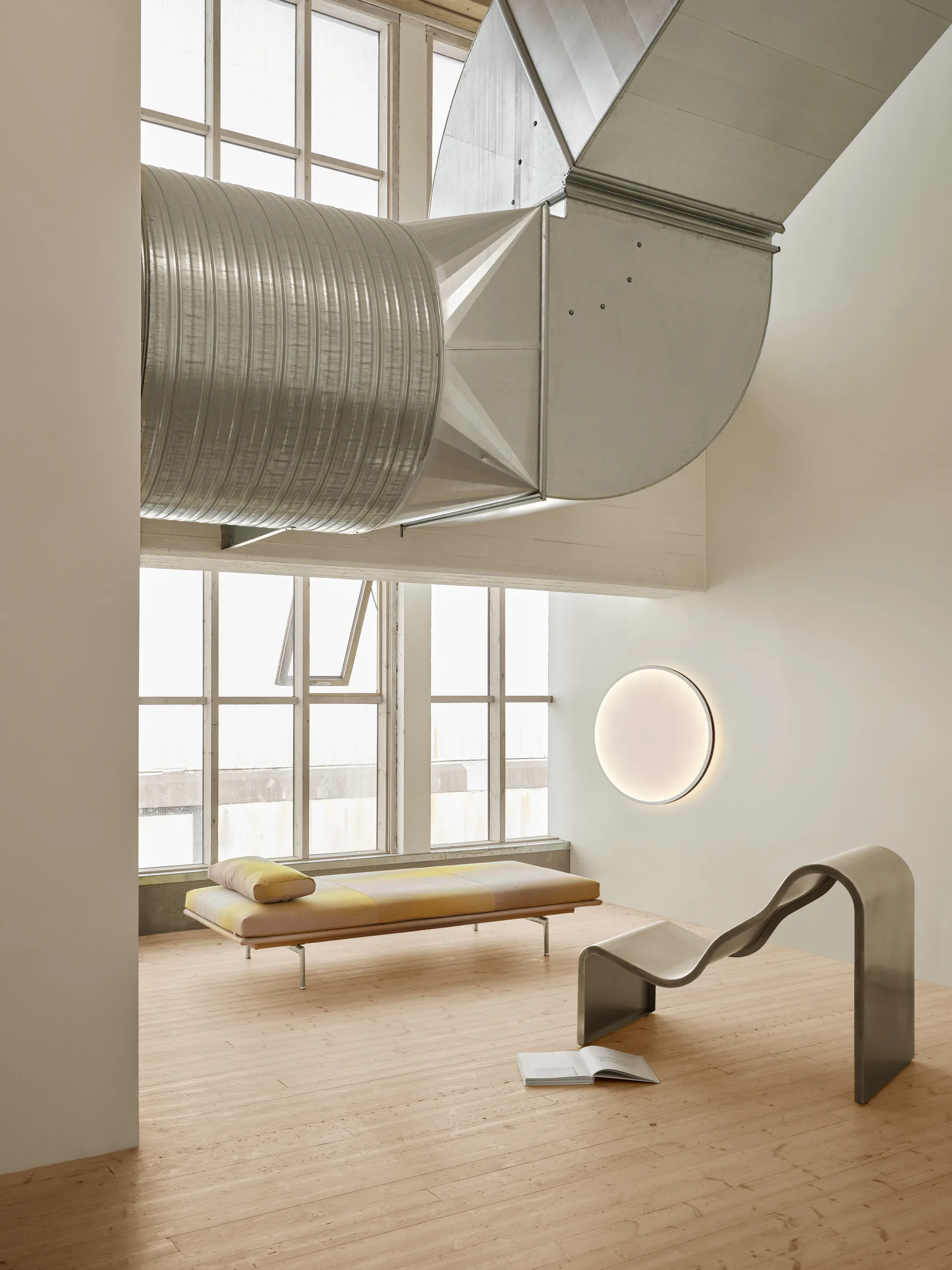 Dream View Bank, Gebürsteter Stahl, 60 cm Muuto