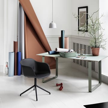 Fiber armchair Bürostuhl mit drehbarem Gestell - Ocker, Schwarzes Gestell - Muuto