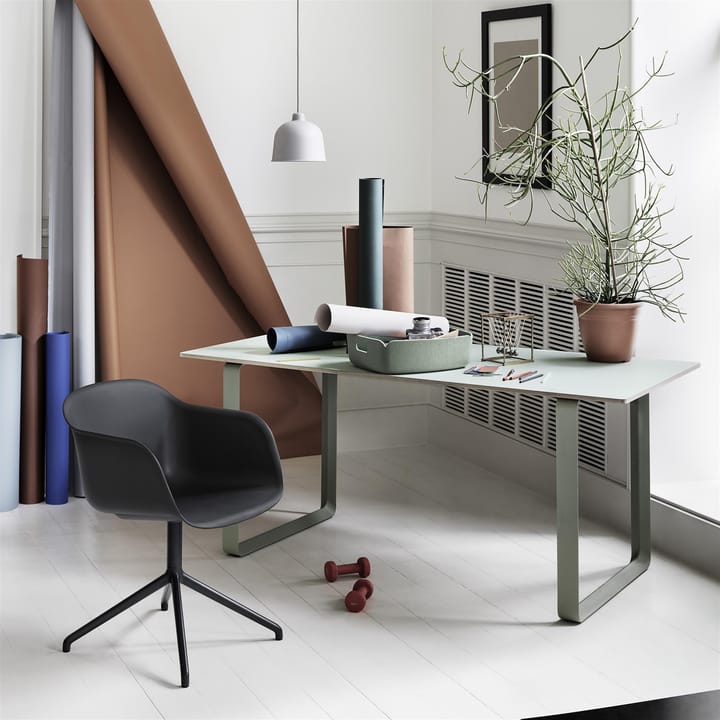 Fiber armchair Bürostuhl mit drehbarem Gestell - Schwarz - Muuto