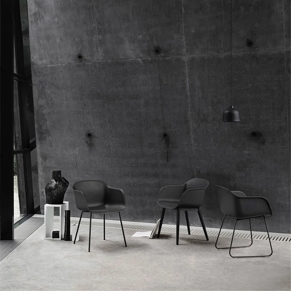 Fiber Armlehnstuhl Holzbeine, Dusty green, dunklebraun gebeizte Beine Muuto