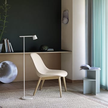 Fiber Loungestuhl wood base - Dusty green, dusty green Beine - Muuto