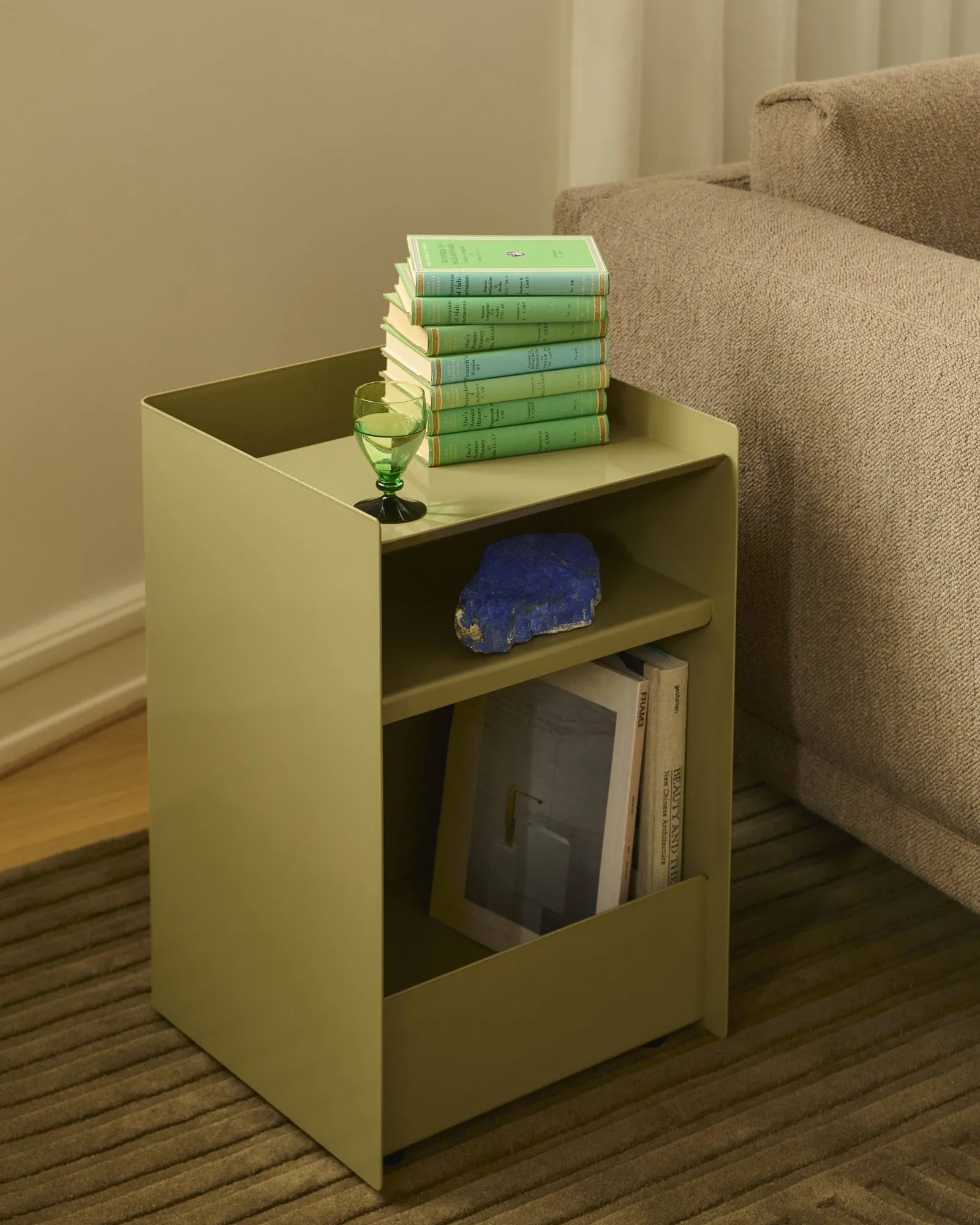 Folded Trolley Rollwagen mit Schrank, Black Muuto