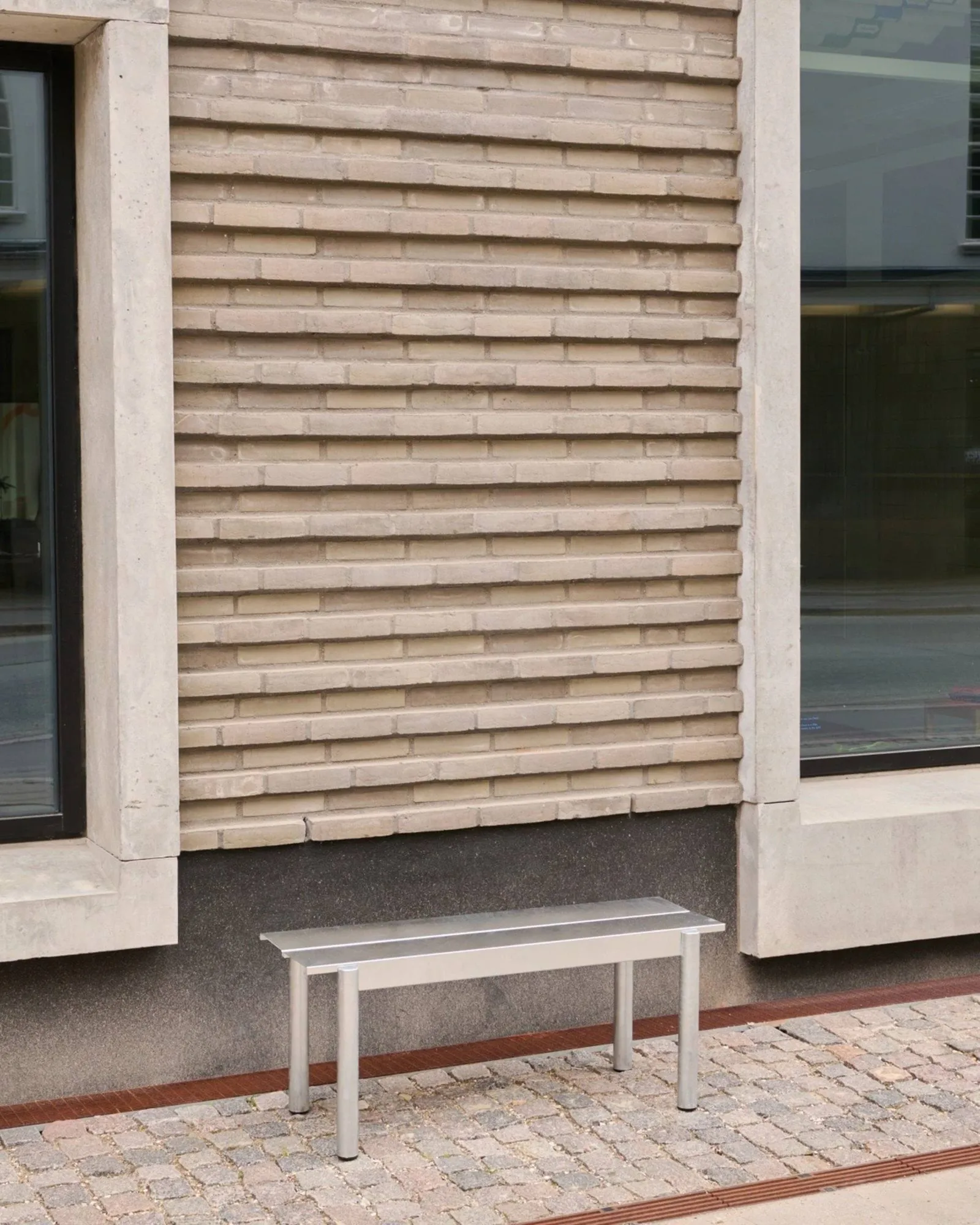 Linear steel bench Stahlbank 170cm, Warm galvanized steel Muuto