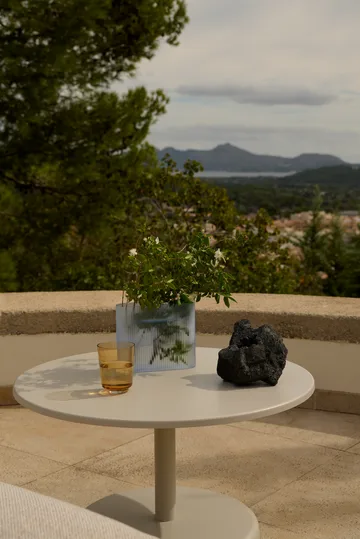 Linear Steel Couchtisch - Grey, Ø70x40 cm - Muuto