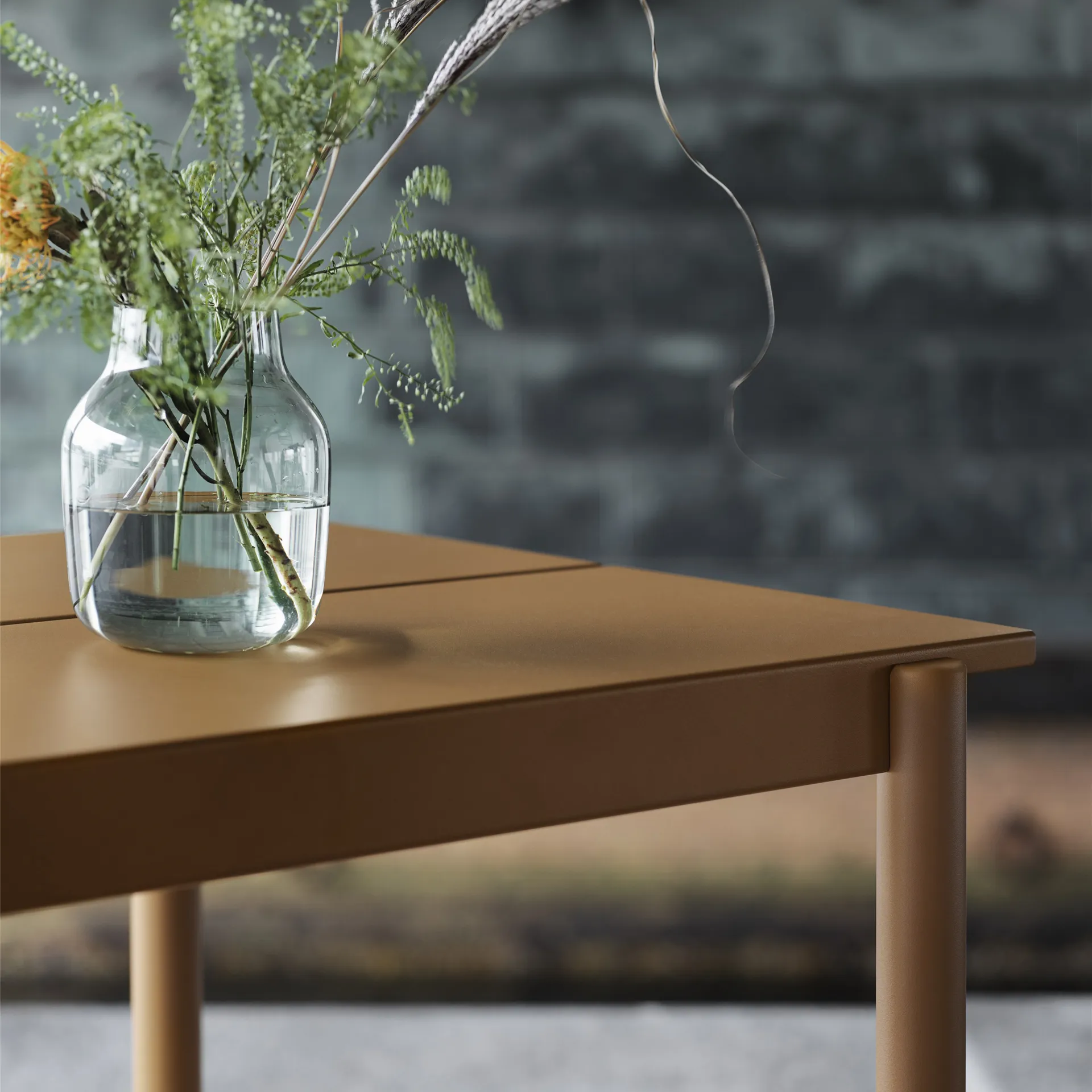 Linear steel table Stahltisch 75 x 200cm, Burnt orange Muuto