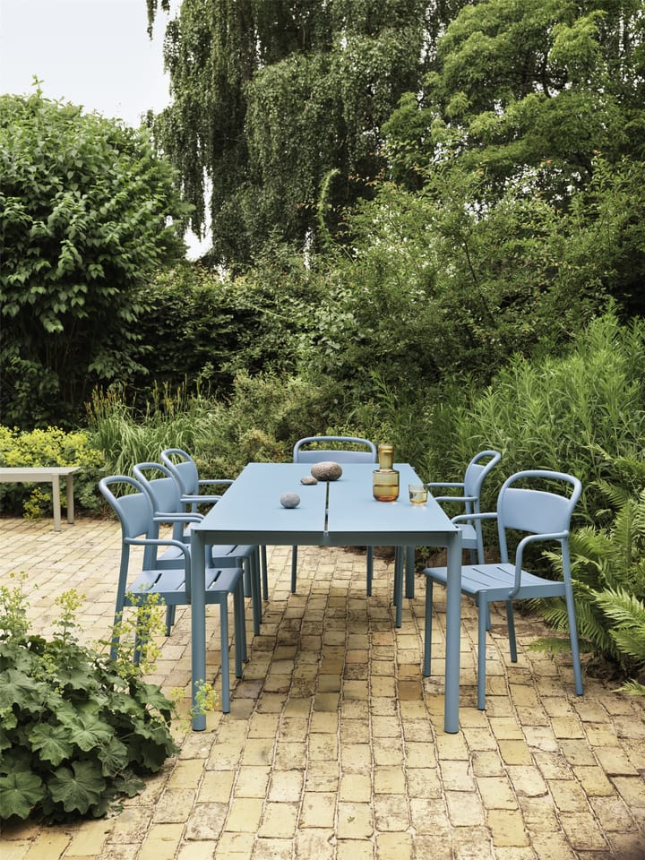 Linear steel table Stahltisch 75 x 200cm, Pale blue Muuto