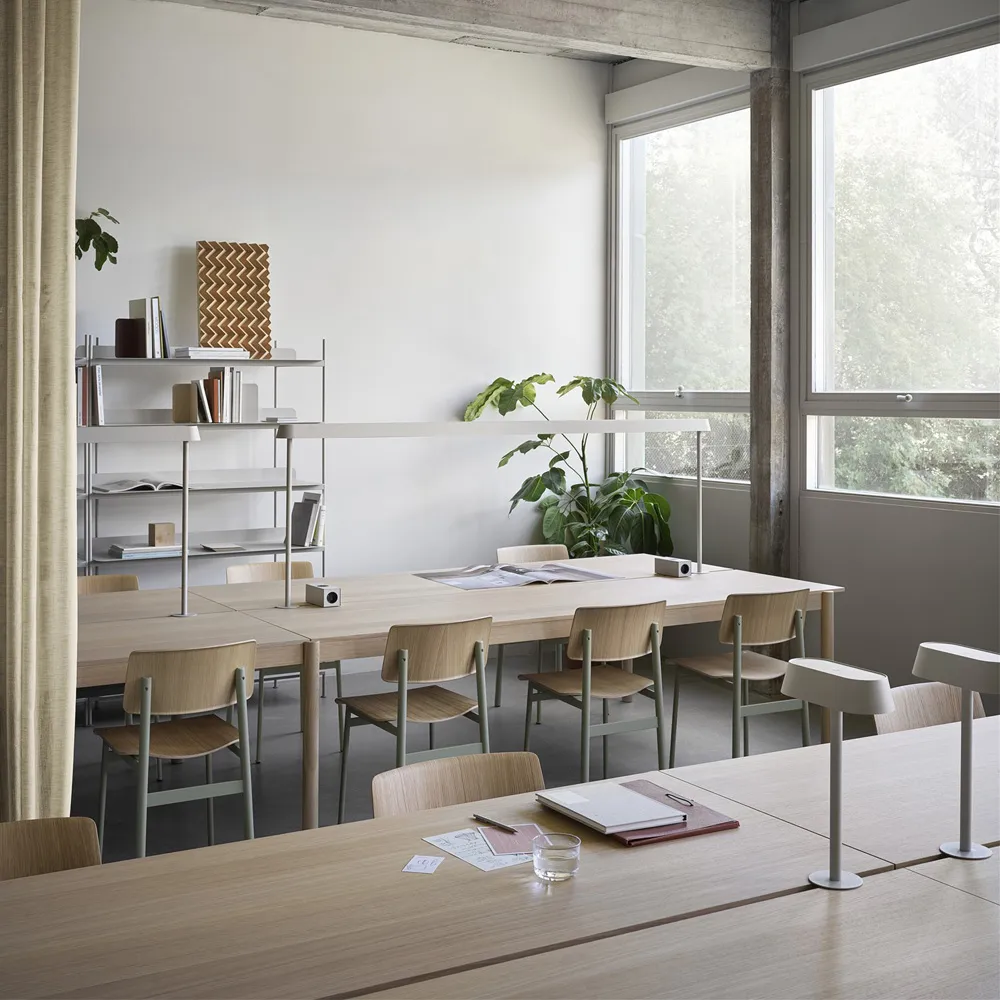 Linear System Middle Modultisch, White laminate-ABS-Oak Muuto