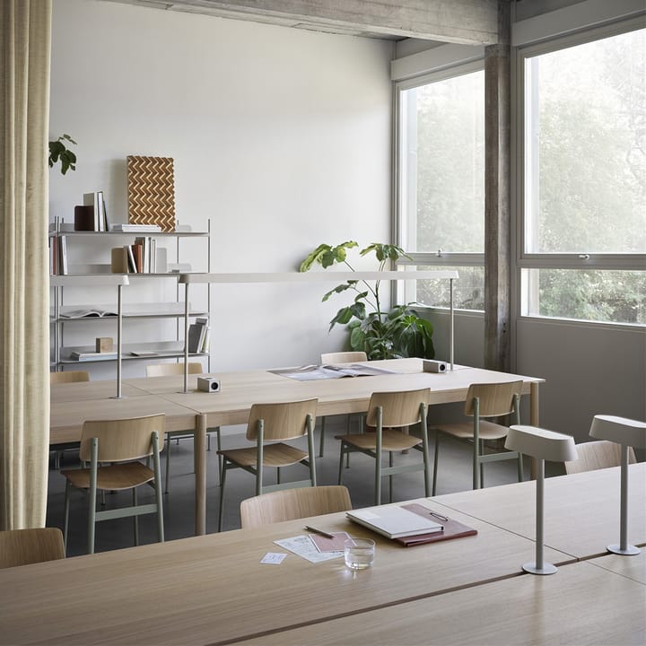 Linear System Middle Modultisch, White laminate-ABS-Oak Muuto