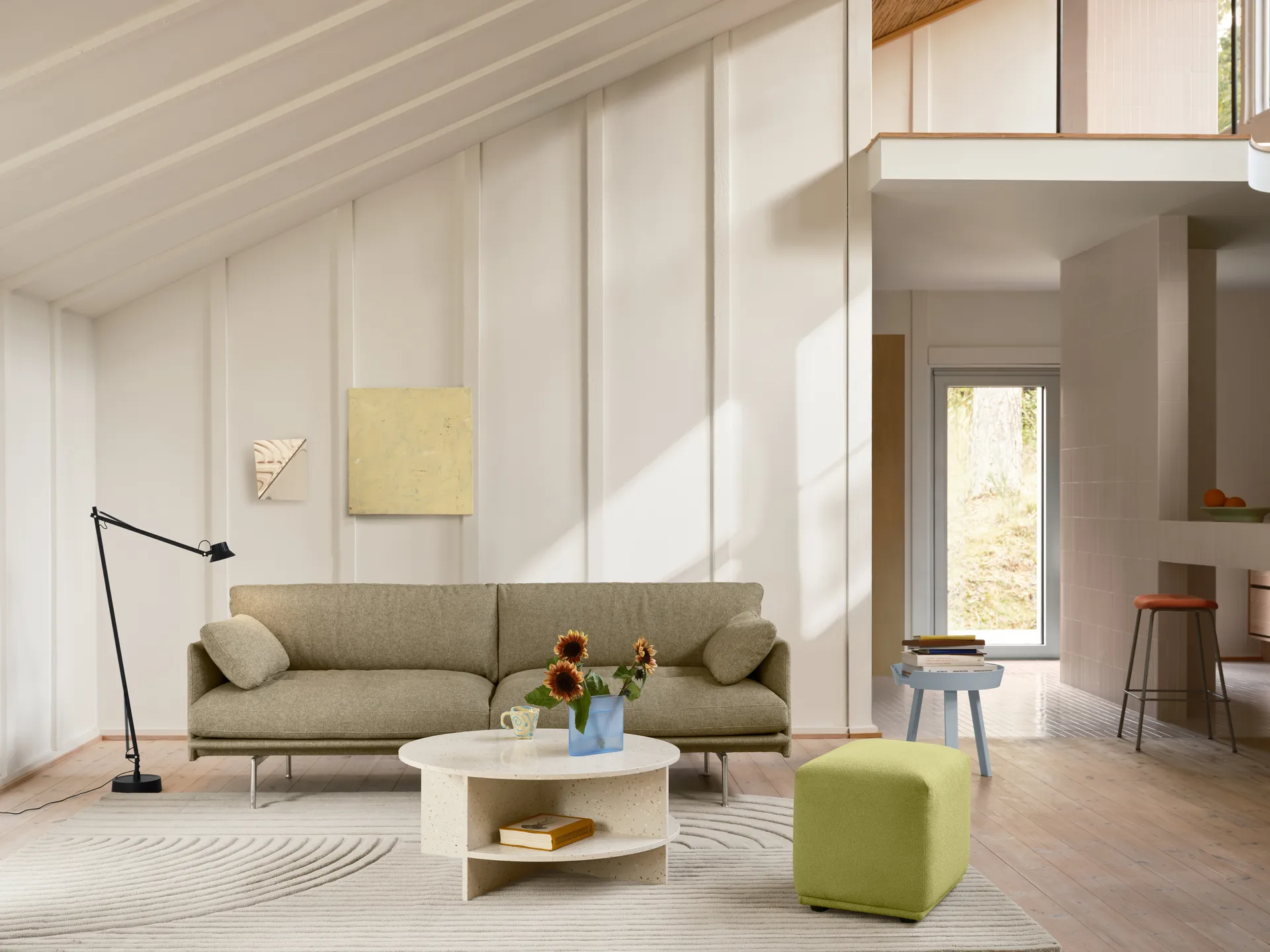 Outline Soft Sofa, Clay 15-Aluminiumbeine, 3-sitzig Muuto