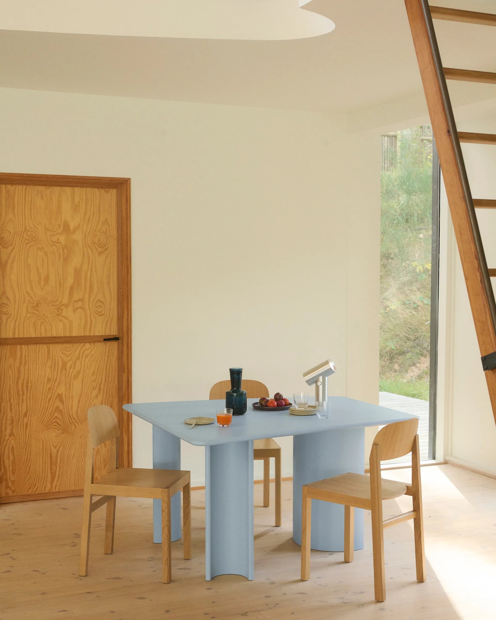 Re-norm Esstisch, Light blue, 130x120 cm Muuto